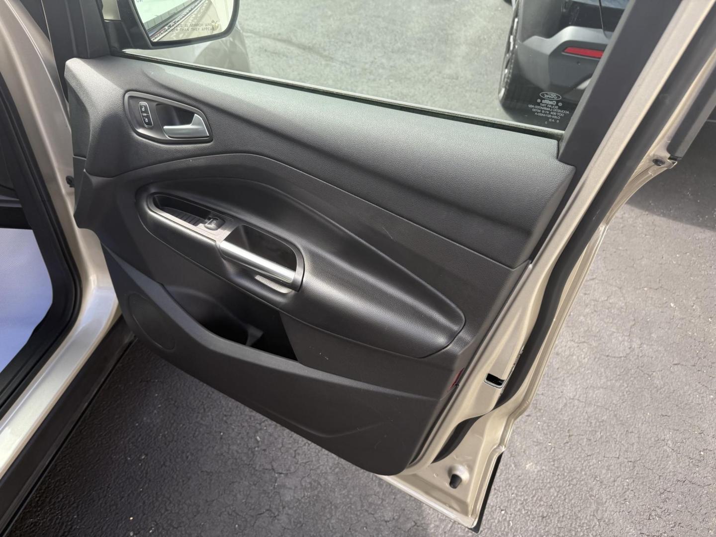 2017 Beige Ford Escape SE 4WD (1FMCU9GD2HU) with an 1.5L L4 DOHC 16V engine, 6A transmission, located at 8464 Route 219, Brockway, PA, 15824, (814) 265-1330, 41.226871, -78.780518 - One sharp pre owned Ford Escape SE 4-wheel drive with air condition, power windows and locks, power seat, pano-roof, factory alloys, and only 53,000 miles. This Ford is serviced, Pa-inspected. Stop in or call one of the Morelli brothers today on this nice suv. - Photo#18