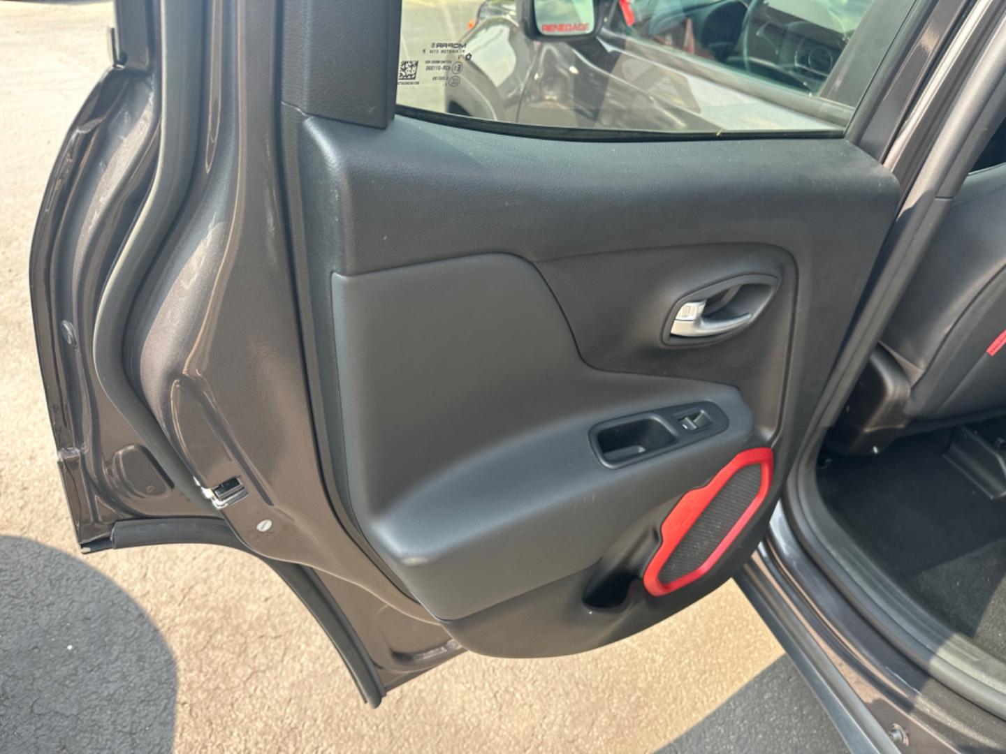 2018 Charcoal Jeep Renegade (ZACCJBCB5JP) , AUTO transmission, located at 8464 Route 219, Brockway, PA, 15824, (814) 265-1330, 41.226871, -78.780518 - Clean, good looking 2018 Jeep Renegade Trailhawk 4wd well equipped with leather interior, powerseat, factory blacked out wheels, Navigation, and ONLY 65000 miles. This suv is serviced, Pa-Inspected, and comes with warranty. - Photo#6