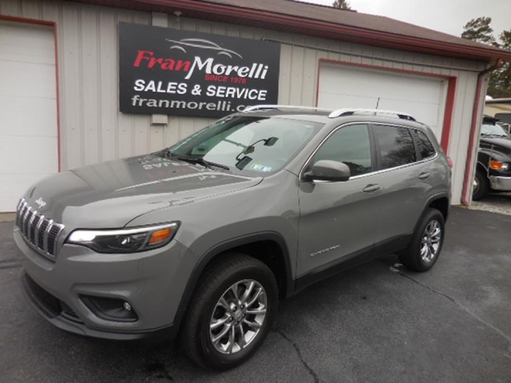 2019 Gray Jeep Cherokee Latitude Plus 4WD (1C4PJMLX3KD) with an 3.2L V6 DOHC 24V engine, 9A transmission, located at 8464 Route 219, Brockway, PA, 15824, (814) 265-1330, 41.226871, -78.780518 - Photo #0
