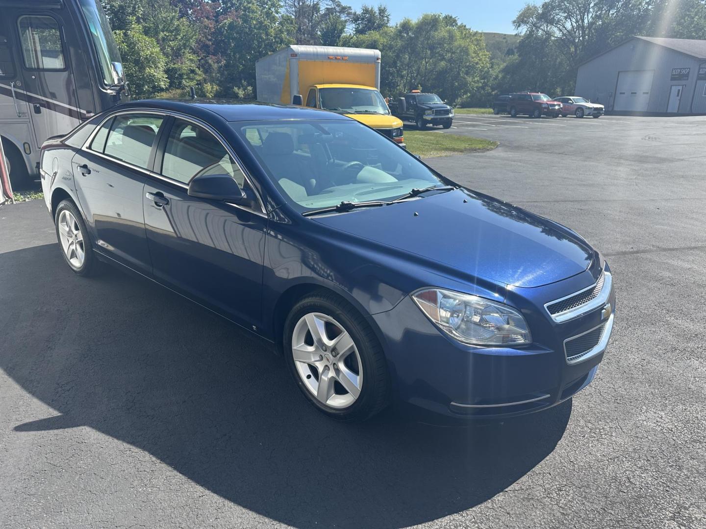 2009 Blue Chevrolet Malibu LS (1G1ZG57N194) with an 3.5L V6 DOHV 24V engine, 4-Speed Automatic transmission, located at 8464 Route 219, Brockway, PA, 15824, (814) 265-1330, 41.226871, -78.780518 - Locally owned 2009 Chevrolet Malibu LS Sedan with only 91000 miles. A must see car for the money, this pre owned Chevy has a V6, air condition, power windows and locks, power seat, and low miles. Serviced, Inspected and a new sticker. Hurry in this one won't last long. Located in Jefferson County, B - Photo#13