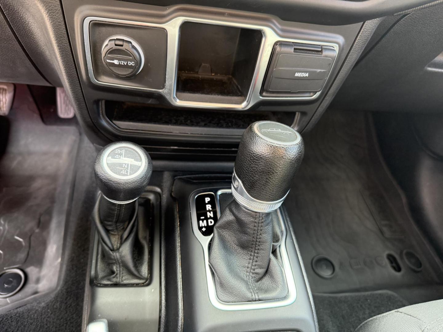 2021 White Jeep Gladiator Sport (1C6HJTAG1ML) with an 3.6L V6 DOHC 24V engine, AUTO transmission, located at 8464 Route 219, Brockway, PA, 15824, (814) 265-1330, 41.226871, -78.780518 - WOW...Don't pass up this next to new 2021 Jeep Gladiator Sport Willys package with 4-wheel drive, automatic, soft top, air condition, blacked out wheels, running boards, factory hitch, and ONLY 63000 miles. This pre owned Jeep is priced to sell. Serviced, Pa-Inspected, and comes with A warranty. Sto - Photo#4