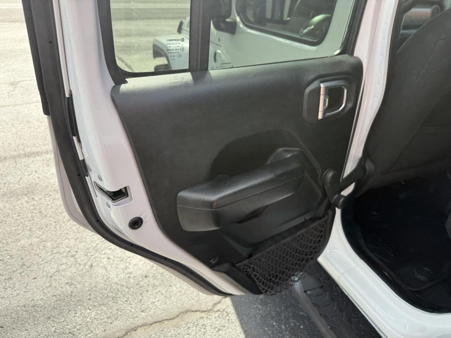2021 White Jeep Gladiator Sport (1C6HJTAG1ML) with an 3.6L V6 DOHC 24V engine, AUTO transmission, located at 8464 Route 219, Brockway, PA, 15824, (814) 265-1330, 41.226871, -78.780518 - WOW...Don't pass up this next to new 2021 Jeep Gladiator Sport Willys package with 4-wheel drive, automatic, soft top, air condition, blacked out wheels, running boards, factory hitch, and ONLY 63000 miles. This pre owned Jeep is priced to sell. Serviced, Pa-Inspected, and comes with A warranty. Sto - Photo#7