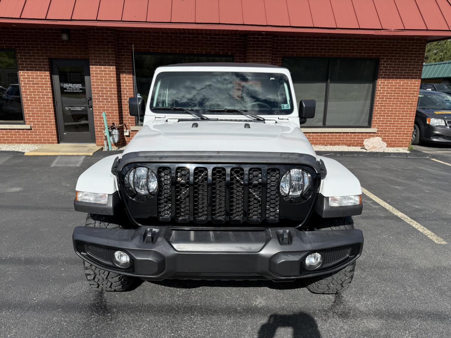 2021 White Jeep Gladiator Sport (1C6HJTAG1ML) with an 3.6L V6 DOHC 24V engine, AUTO transmission, located at 8464 Route 219, Brockway, PA, 15824, (814) 265-1330, 41.226871, -78.780518 - WOW...Don't pass up this next to new 2021 Jeep Gladiator Sport Willys package with 4-wheel drive, automatic, soft top, air condition, blacked out wheels, running boards, factory hitch, and ONLY 63000 miles. This pre owned Jeep is priced to sell. Serviced, Pa-Inspected, and comes with A warranty. Sto - Photo#18