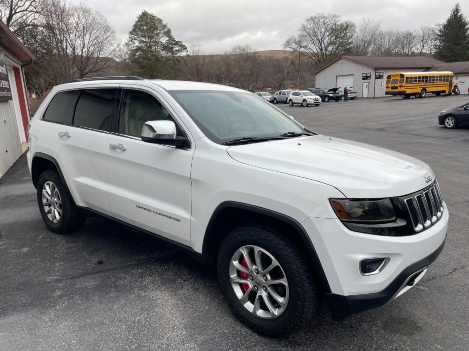 2014 White Jeep Grand Cherokee Limited 4WD (1C4RJFBG9EC) with an 3.6L V6 DOHC 24V engine, 5-Speed Automatic transmission, located at 8464 Route 219, Brockway, PA, 15824, (814) 265-1330, 41.226871, -78.780518 - Well equipped 2014 Jeep Grand Cherokee Limited 4wd with leather interior, power/heated front seats, big screen radio with back up camera, power windows and locks, factory alloys, and much more. This pre owned Jeep is serviced and ready to go. ONLY 98700 miles on this pre owned Jeep. - Photo #20
