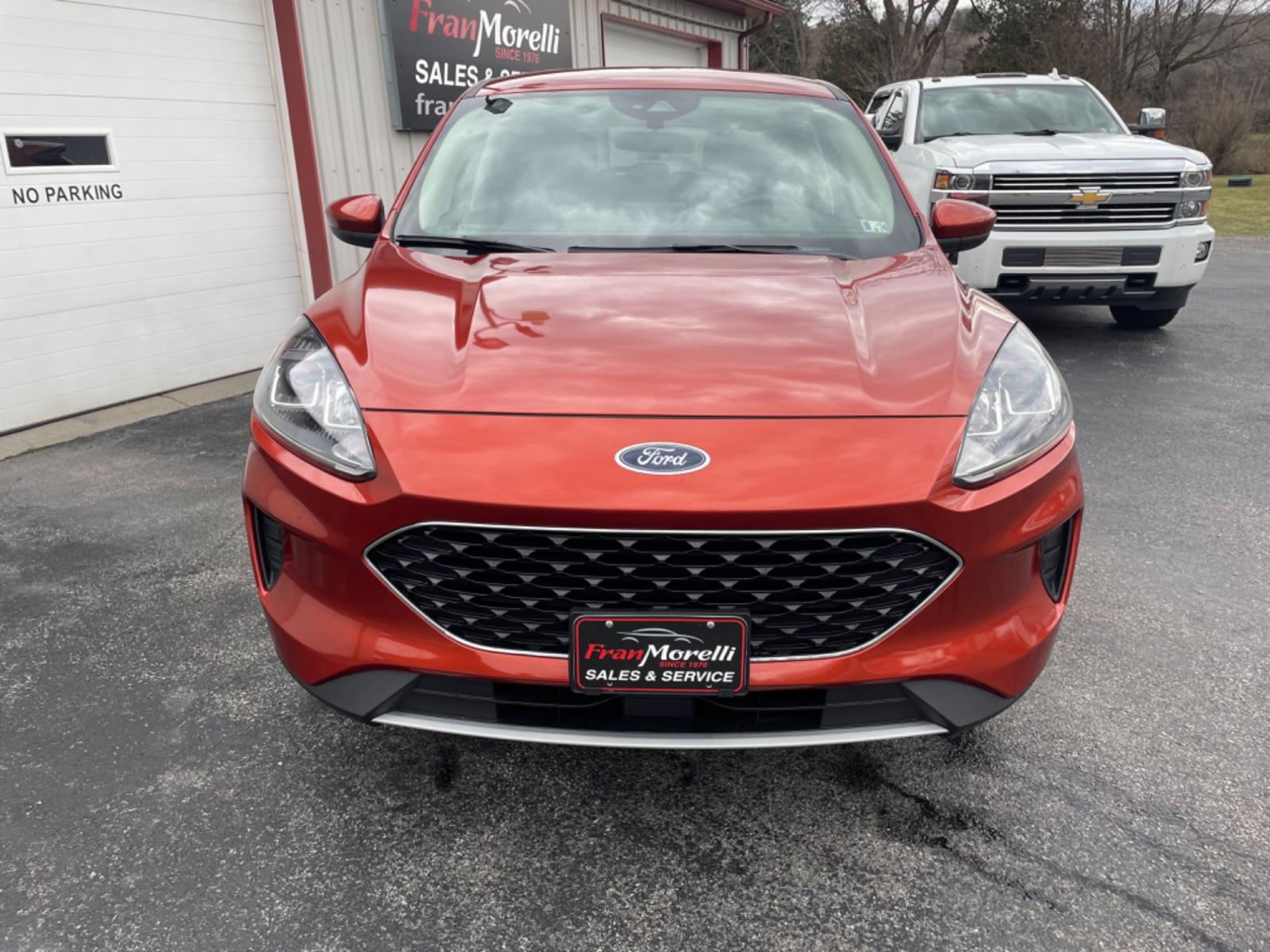 2020 Red Ford Escape SE AWD (1FMCU9G67LU) with an 1.5L L3 engine, 6A transmission, located at 8464 Route 219, Brockway, PA, 15824, (814) 265-1330, 41.226871, -78.780518 - MUST SEE pre owned 2020 Ford Escape SE AWD that is next to new. This Ford suv has only 36,000 miles, comes with factory warranty, and has been serviced for delivery. Well equipped with air condition, power windows and locks, power seat, factory alloys and much more. Priced to sell, so hurry in and s - Photo #19