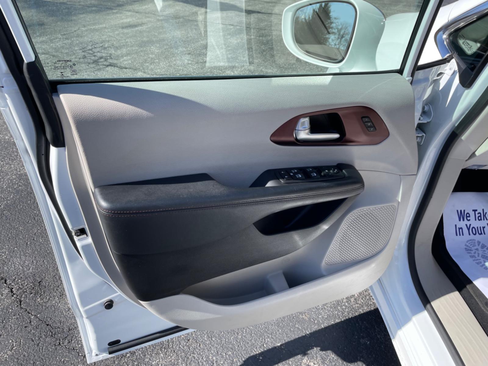 2020 White Chrysler Pacifica Limited (2C4RC1GG1LR) with an 3.6L V6 DOHC 24V engine, 9A transmission, located at 8464 Route 219, Brockway, PA, 15824, (814) 265-1330, 41.226871, -78.780518 - Hard to find vehicle and we have the right one! Stop in and see the Morelli boys today for this sharp looking 2020 Chrysler Pacifica Limited van well equipped and well taken care of! Well equipped with leather interior, front power/heated seats, captain chairs, rear a/c, power sunroof, power sliding - Photo #3