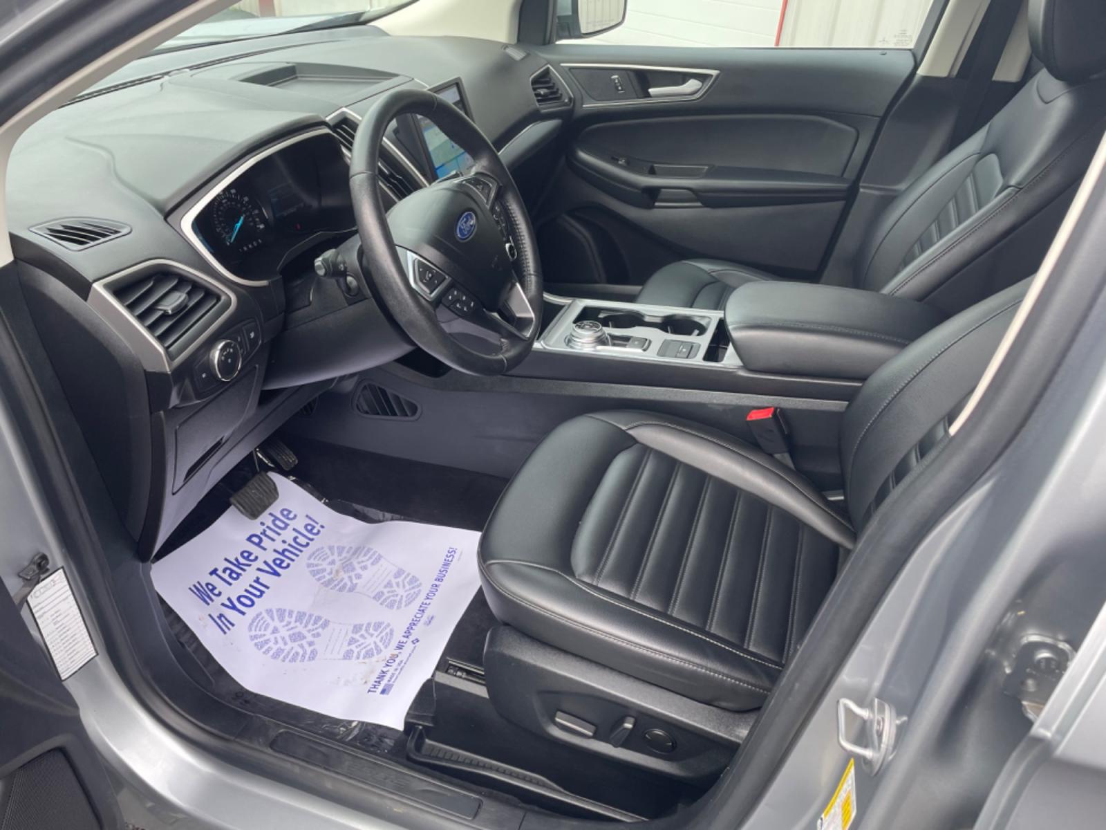 2021 Silver Ford Edge SEL AWD (2FMPK4J94MB) with an 2.0L L4 DOHC 16V engine, 6A transmission, located at 8464 Route 219, Brockway, PA, 15824, (814) 265-1330, 41.226871, -78.780518 - Good looking, well taken care of 2021 Ford Edge SEL AWD with leather interior, power front seats, air condition, power windows and locks, factory alloys and much more. Serviced, Pa-inspected, and comes with factory warranty. Great price on this Ford suv so hurry in before your too late. - Photo #3