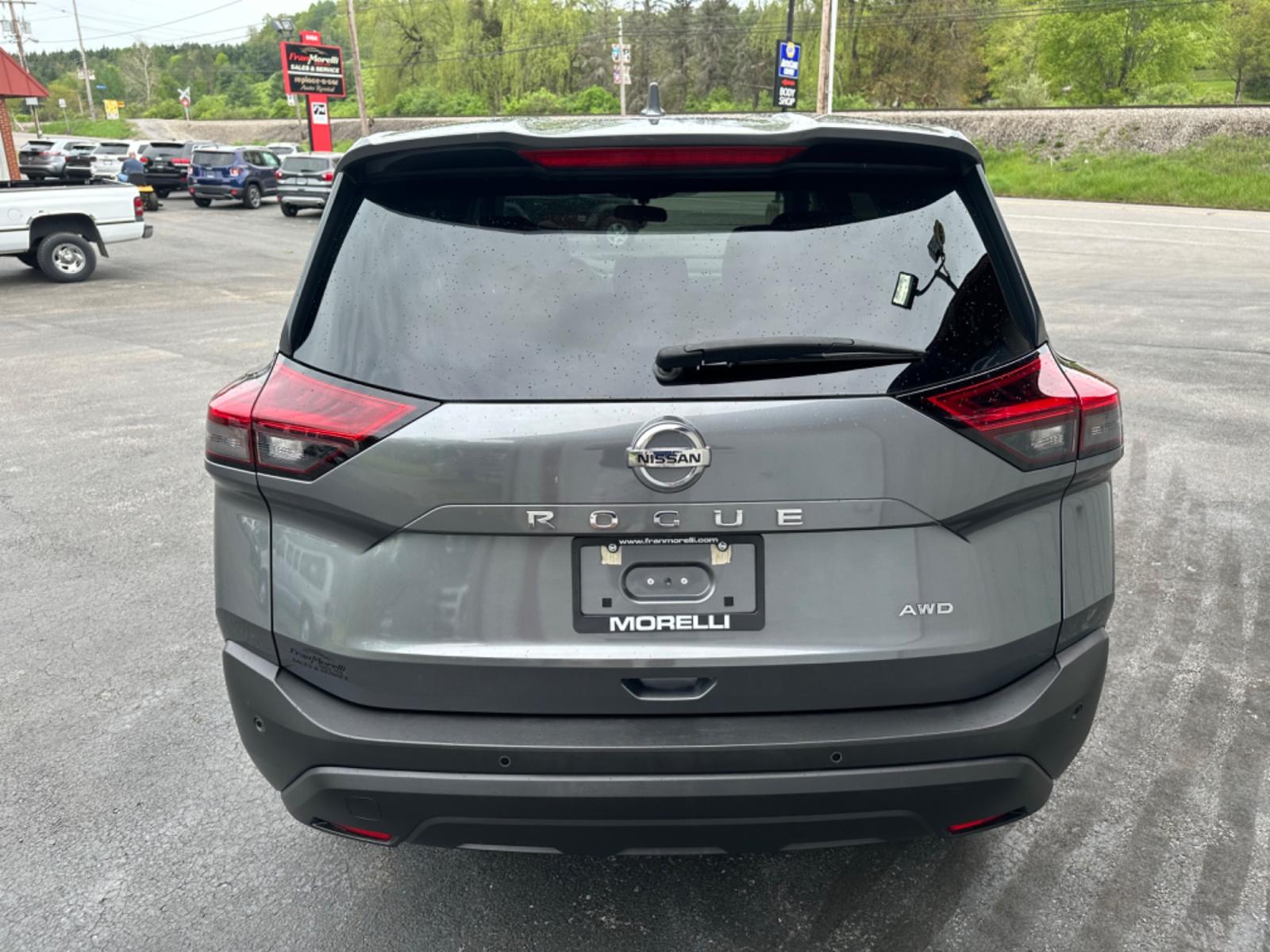 2021 Gray Nissan Rogue S AWD (5N1AT3ABXMC) with an 2.5L L4 DOHC 16V engine, CVT transmission, located at 8464 Route 219, Brockway, PA, 15824, (814) 265-1330, 41.226871, -78.780518 - Photo #10