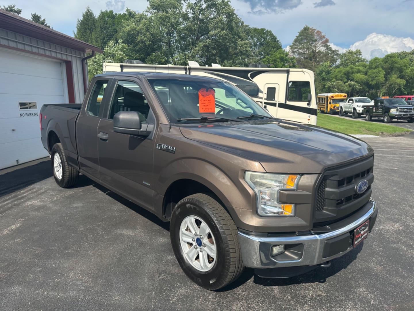 2015 Brown Ford F-150 Lariat SuperCab 6.5-ft. Bed 4WD (1FTEX1EP5FK) with an 2.7L V6 DOHC 24V engine, 6-Speed Automatic transmission, located at 8464 Route 219, Brockway, PA, 15824, (814) 265-1330, 41.226871, -78.780518 - Well taken care of 2015 Ford F150 Extended Cab 4x4 with V6 engine, air condition, power windows and locks, alloy wheels and much more. This truck is serviced and Pa-inspected and ready for you! Call the Morelli boys for your next vehicle. - Photo#19