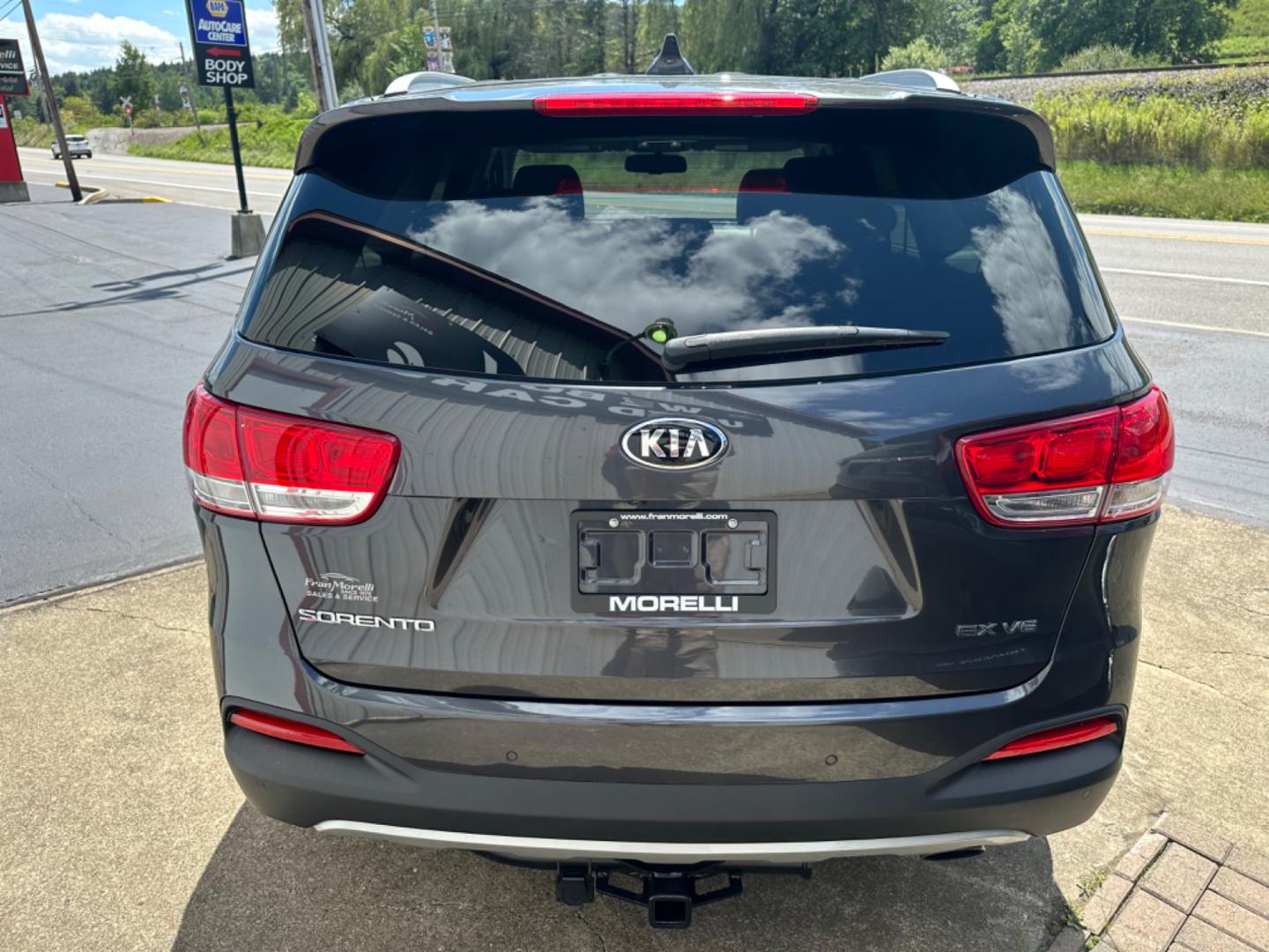 2017 Gray Kia Sorento EX V6 AWD (5XYPHDA59HG) with an 3.3L V6 DOHC 24V engine, 6A transmission, located at 8464 Route 219, Brockway, PA, 15824, (814) 265-1330, 41.226871, -78.780518 - Photo#12