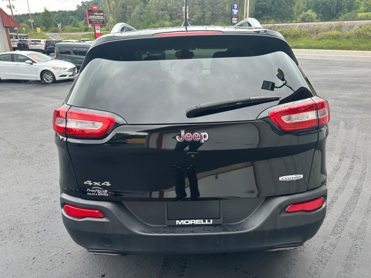 2017 Black Jeep Cherokee Latitude 4WD (1C4PJMCS5HW) with an 3.2L V6 DOHC 24V engine, 9A transmission, located at 8464 Route 219, Brockway, PA, 15824, (814) 265-1330, 41.226871, -78.780518 - Clean, good looking 2017 Jeep Cherokee Latitude 4wd with air condition, power windows and locks, and only 77000 miles. This pre owned Jeep is serviced and comes with a warranty. - Photo#11