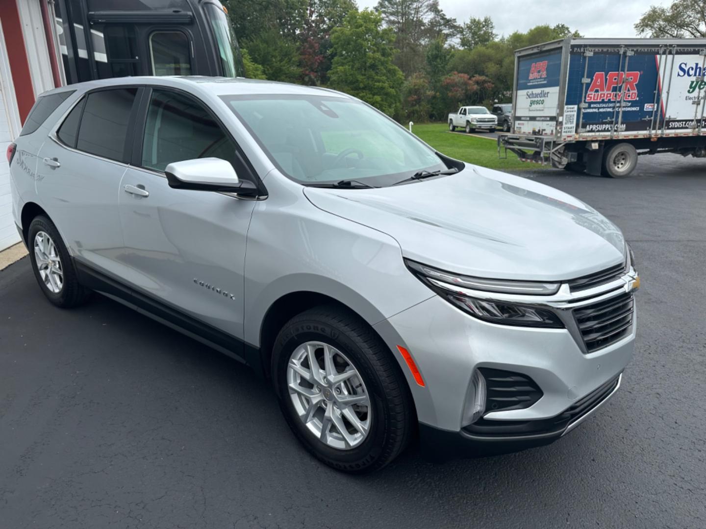 2022 Gray Chevrolet Equinox LT AWD (3GNAXTEVXNL) with an 1.5L L4 DOHC 16V TURBO engine, 6A transmission, located at 8464 Route 219, Brockway, PA, 15824, (814) 265-1330, 41.226871, -78.780518 - Clean, well taken care of Chev Equinox Lt AWD. 1-owner. Serviced, warranty, and ready to go. This Chevy suv is well equipped with 4 cylinder engine, air condition, power seat, power windows and locks, and factory wheels. - Photo#18