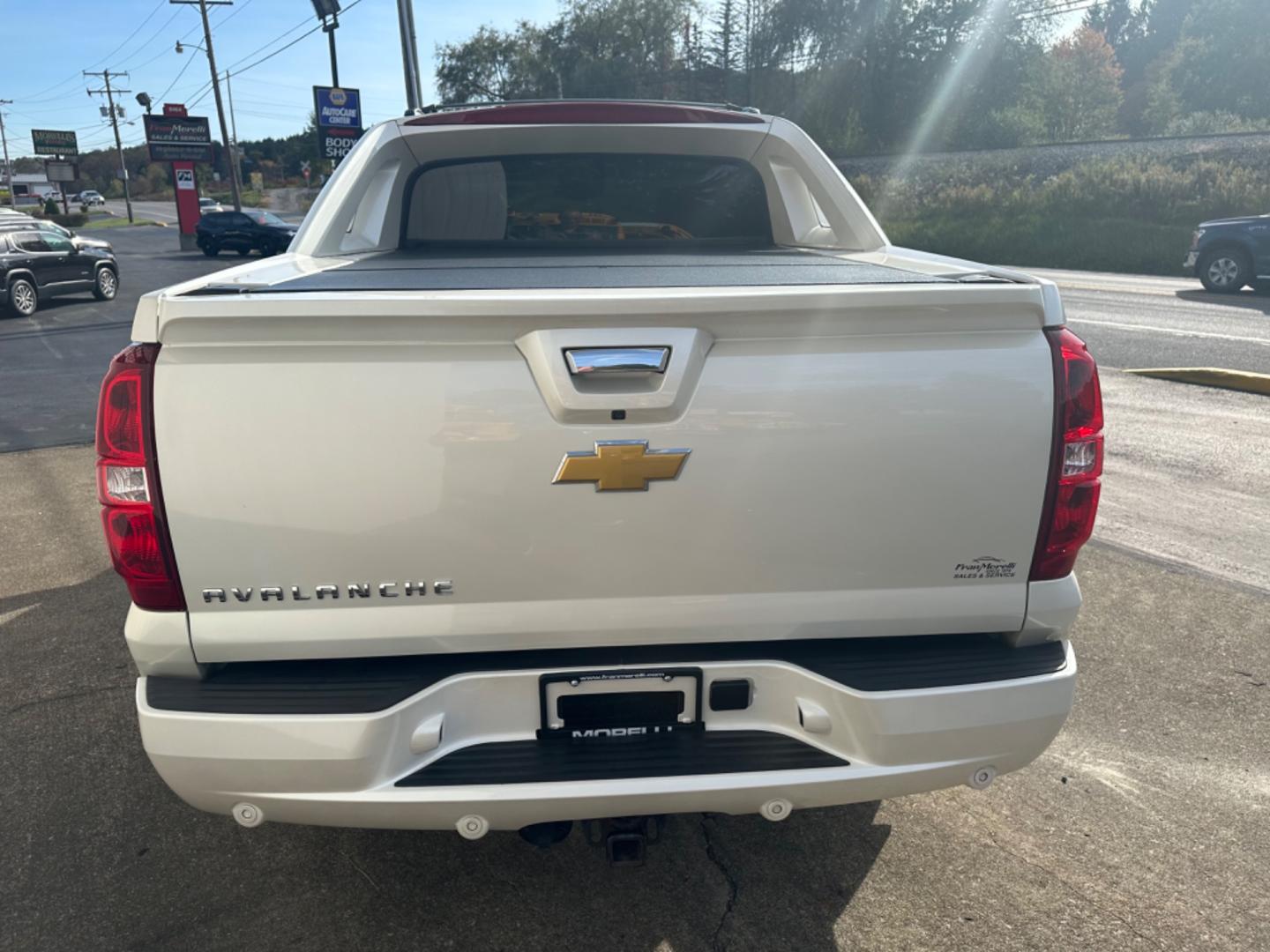 2013 White Chevrolet Avalanche LTZ 4WD (3GNTKGE72DG) with an 5.3L V8 OHV 16V FFV engine, 4-Speed Automatic transmission, located at 8464 Route 219, Brockway, PA, 15824, (814) 265-1330, 41.226871, -78.780518 - MUST SEE TRUCK...Locally traded in and excellent shape! 2013 Chev Avalanche LTZ 4wd with every option they put in them. Sunroof, chrome alloys, power/heated seats, navigation, and ONLY 68000 miles. Serviced and ready to go. Hard to find and we have the right one. Hurry in and see the Morelli boys to - Photo#15