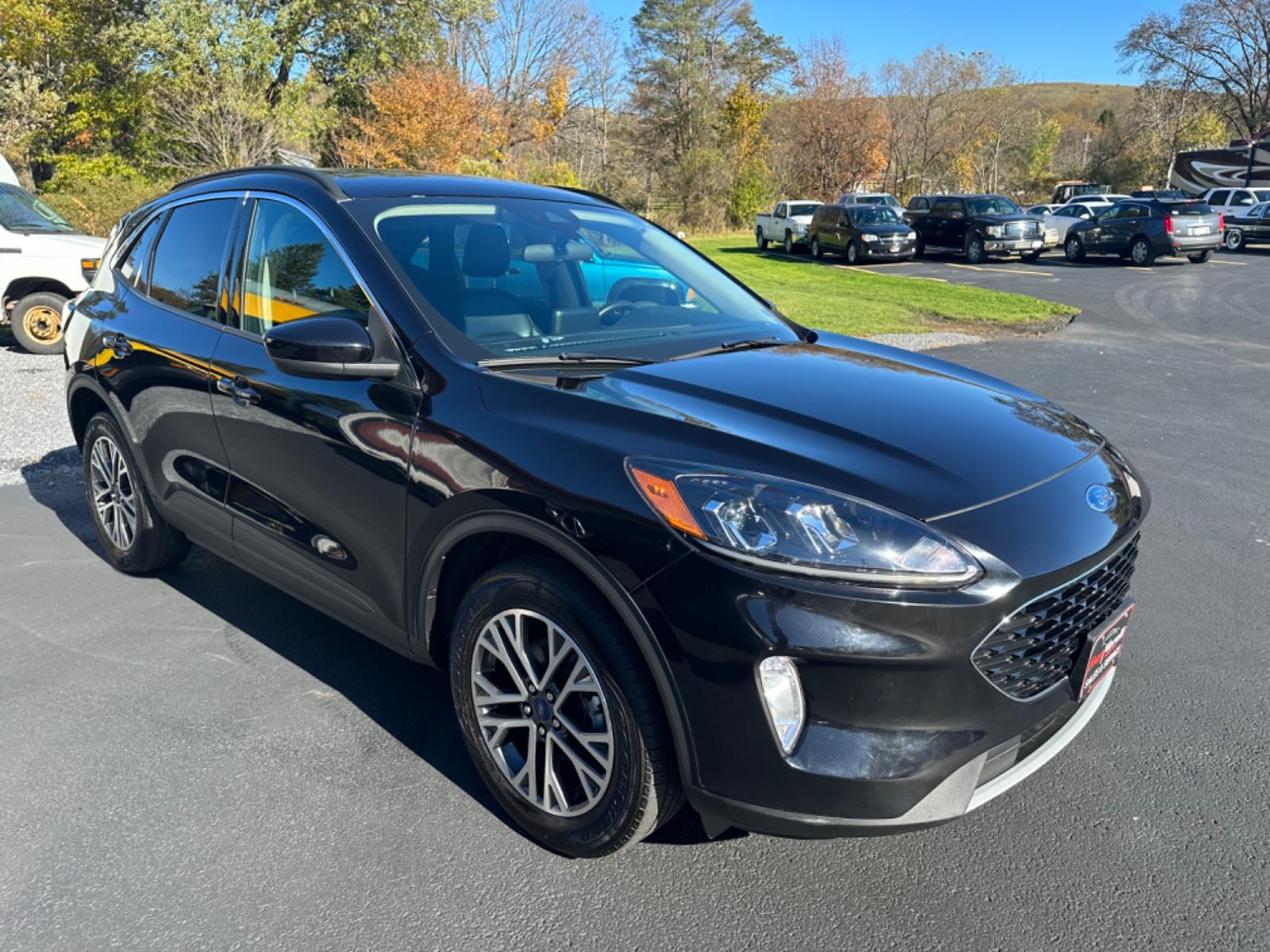 2020 Black Ford Escape SEL AWD (1FMCU9H69LU) with an 1.5L L3 engine, 6A transmission, located at 8464 Route 219, Brockway, PA, 15824, (814) 265-1330, 41.226871, -78.780518 - Good looking pre owned 2020 Ford Escape SEL 4wd with leather interior, power/heated front seats, air condition, power windows and locks, factory alloys, big screen radio with back up camera and ONLY 37000 miles. Serviced and comes with remaining factory warranty. - Photo #20