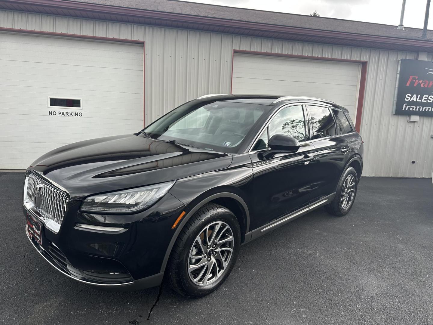 2020 Black Lincoln Corsair (5LMCJ1D96LU) with an 4 engine, automatic transmission, located at 8464 Route 219, Brockway, PA, 15824, (814) 265-1330, 41.226871, -78.780518 - Sharp 2020 Lincoln Corsair AWD with leather interior, power/heated front seats, remote start, big screen radio with back up camera, and ONLY 50,000 miles. Locally traded in that was serviced here and bought here. Serviced up and comes with a warranty. - Photo#0