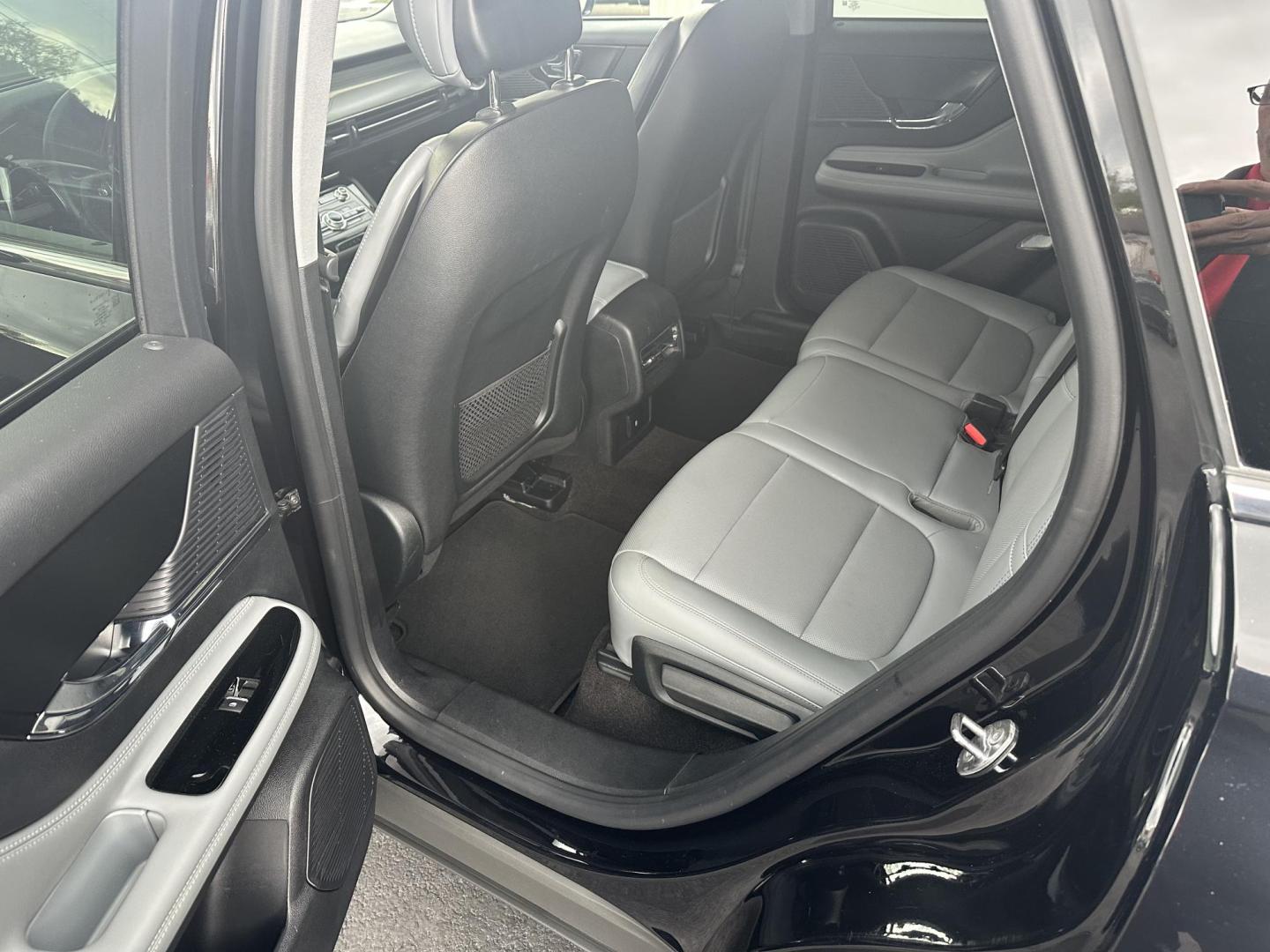 2020 Black Lincoln Corsair (5LMCJ1D96LU) with an 4 engine, automatic transmission, located at 8464 Route 219, Brockway, PA, 15824, (814) 265-1330, 41.226871, -78.780518 - Sharp 2020 Lincoln Corsair AWD with leather interior, power/heated front seats, remote start, big screen radio with back up camera, and ONLY 50,000 miles. Locally traded in that was serviced here and bought here. Serviced up and comes with a warranty. - Photo#6
