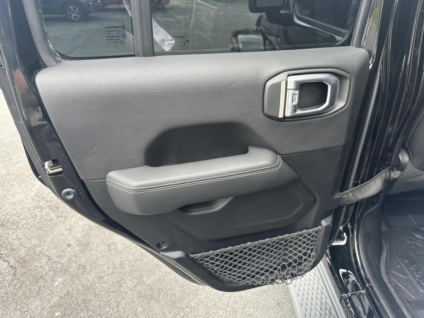 2020 Black Jeep Gladiator (1C6HJTFG9LL) with an 6 engine, automatic transmission, located at 8464 Route 219, Brockway, PA, 15824, (814) 265-1330, 41.226871, -78.780518 - Good looking pre owned 2020 Jeep Gladiator Overland with 4wd, leather interior with heated front seats, hard top, factory alloys, navigation, and much more. ONLY 46800 miles on this Jeep truck. Comes serviced and warranty. Save $$$$ now on this used Gladiator. - Photo#10