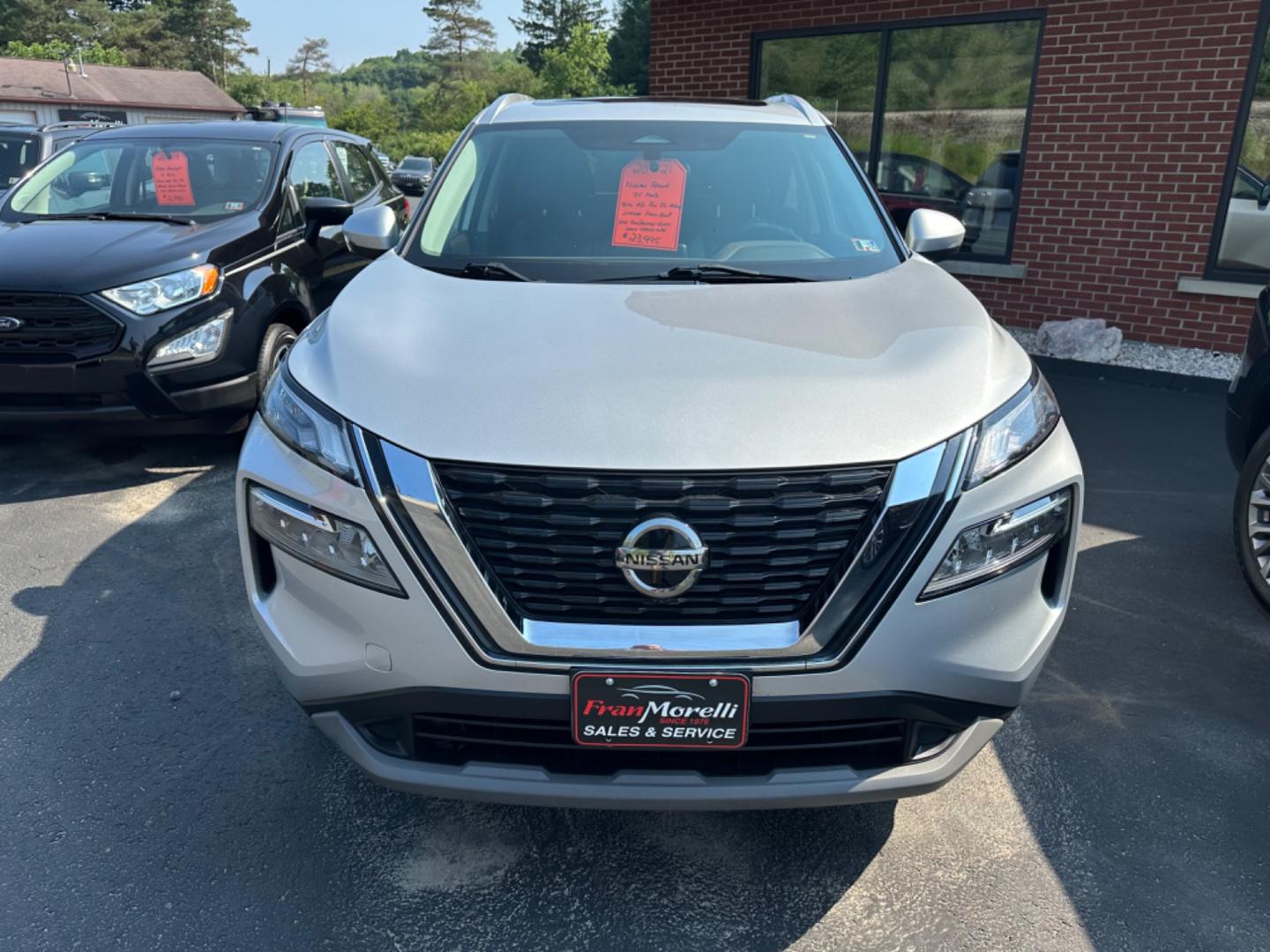 2021 Silver Nissan Rogue (5N1AT3BB6MC) with an 4 engine, automatic transmission, located at 8464 Route 219, Brockway, PA, 15824, (814) 265-1330, 41.226871, -78.780518 - Must see 2021 Nissan Rogue SV well equipped with leather, power/heated front seats, sunroof, air condition, factory alloys and ONLY 41000 miles. Serviced and comes with warranty. - Photo#24