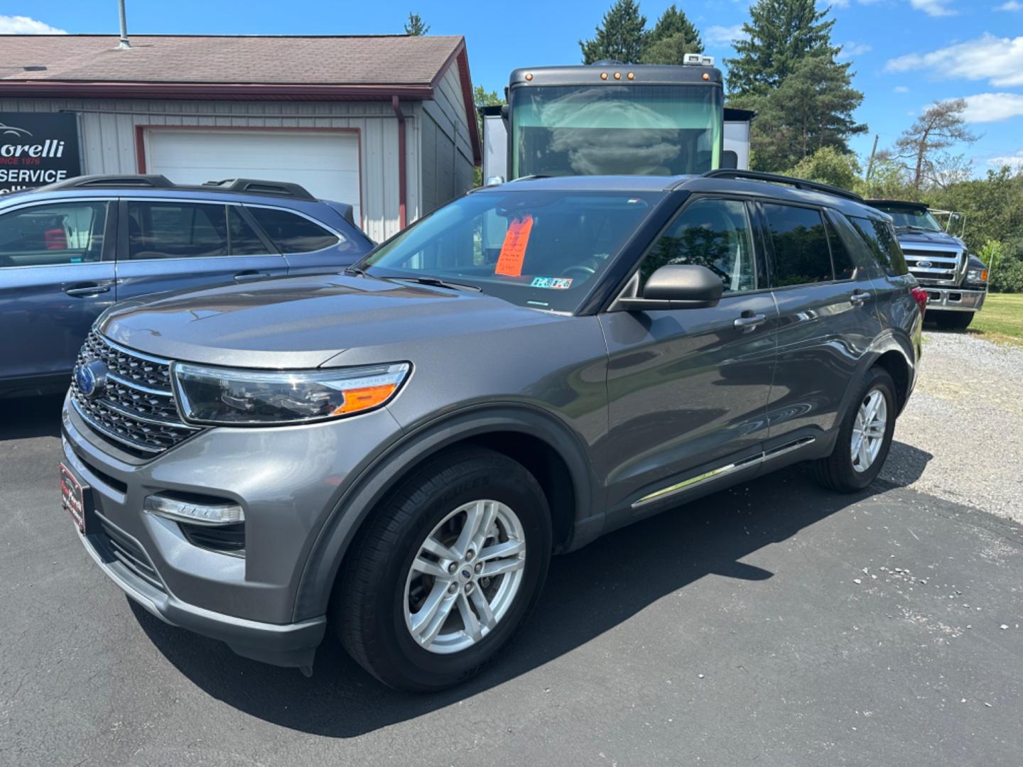 2021 Blue Ford Explorer (1FMSK8DH3MG) with an 4 engine, located at 8464 Route 219, Brockway, PA, 15824, (814) 265-1330, 41.226871, -78.780518 - Good looking 1-owner 2021 Ford Explorer XLT with leather interior, power/heated front seats, pano roof, 3rd row seating with rear a/c, factory alloys, navigation and ONLY 40000 miles. This Ford suv is serviced and comes with a warranty. - Photo#0