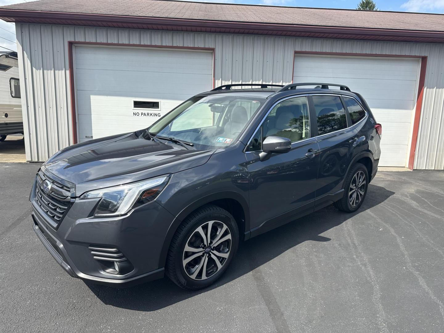 2022 Gray Subaru Forester Limited (JF2SKAPC7NH) with an 2.5L H4 SOHC 16V engine, CVT transmission, located at 8464 Route 219, Brockway, PA, 15824, (814) 265-1330, 41.226871, -78.780518 - Very clean, well taken care of 2022 Subaru Forester Limited AWD with lots of equipment and serviced up. Pwr/heated front seats, sunroof, navigation, and factory alloys. - Photo#0