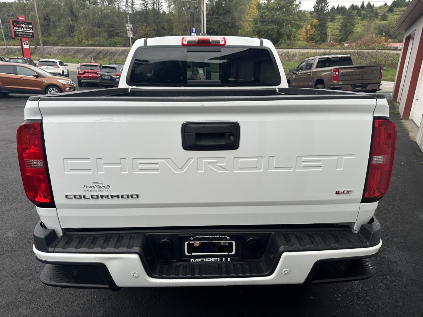 2021 White Chevrolet Colorado Z71 Crew Cab Long Box 4WD (1GCGTDEN8M1) with an 3.6L V6 DOHC 24V GAS engine, 6A transmission, located at 8464 Route 219, Brockway, PA, 15824, (814) 265-1330, 41.226871, -78.780518 - Good looking pre owned 2021 Chev Colorado Z71 Crew Cab well equipped and serviced up. V6 engine, air condition, power windows and locks, power/heated front seats, factory hitch, big screen radio with back up camera and much more. Low miles, Well taken care of. - Photo#12