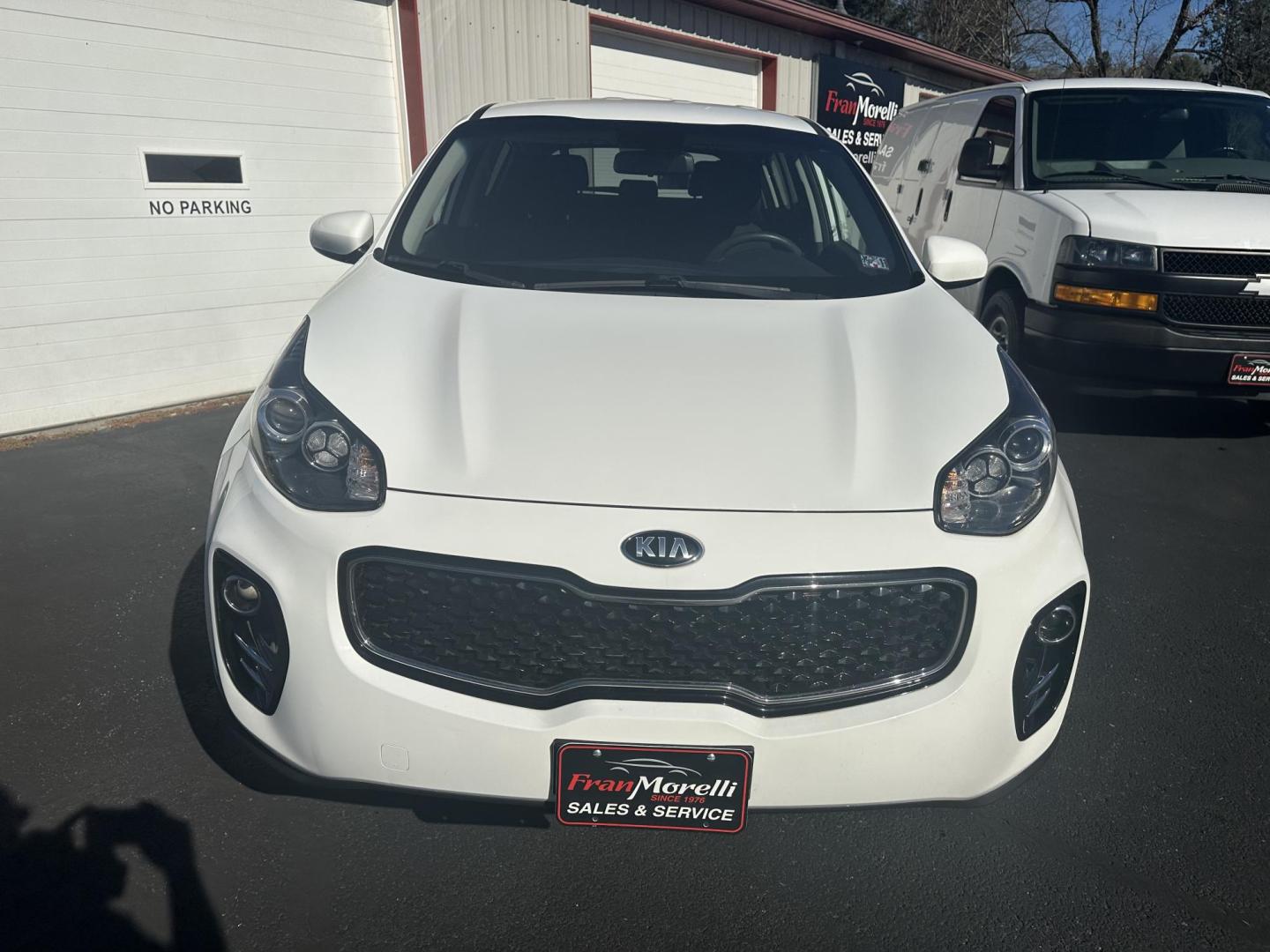 2019 White Kia Sportage LX AWD (KNDPMCAC6K7) with an 2.4L V6 DOHC 24V engine, 6A transmission, located at 8464 Route 219, Brockway, PA, 15824, (814) 265-1330, 41.226871, -78.780518 - A very clean well taken care of 2019 Kia Sportage LX AWD well equipped, and serviced up. This 2019 Kia suv has alloy wheels, air condition, power windows and locks, and much more. - Photo#16