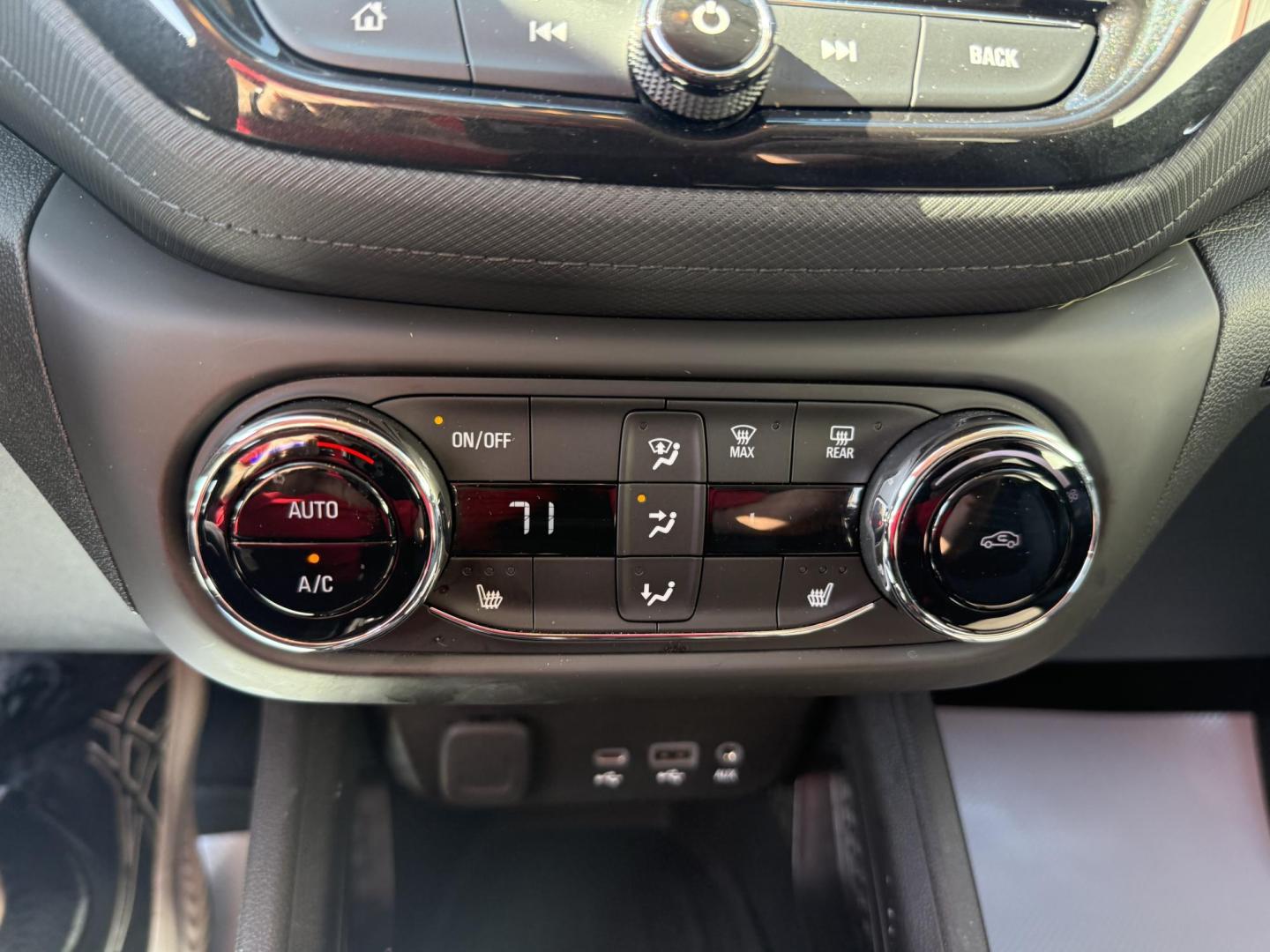 2023 Gray Chevrolet Trailblazer LT AWD (KL79MRSL1PB) with an 1.3L L3 DOHC 12V engine, 9A transmission, located at 8464 Route 219, Brockway, PA, 15824, (814) 265-1330, 41.226871, -78.780518 - Sharp looking 1-owner 2023 Chev Trailblazer LT AWD with a peppy 3 cylinder, air condition, cloth interior with front heated seats, power driver's seat, back up camera, factory alloy wheels, and only 21000 miles. This Chevy is clean, serviced, and comes with factory remaining warranty. Hurry in this - Photo#5