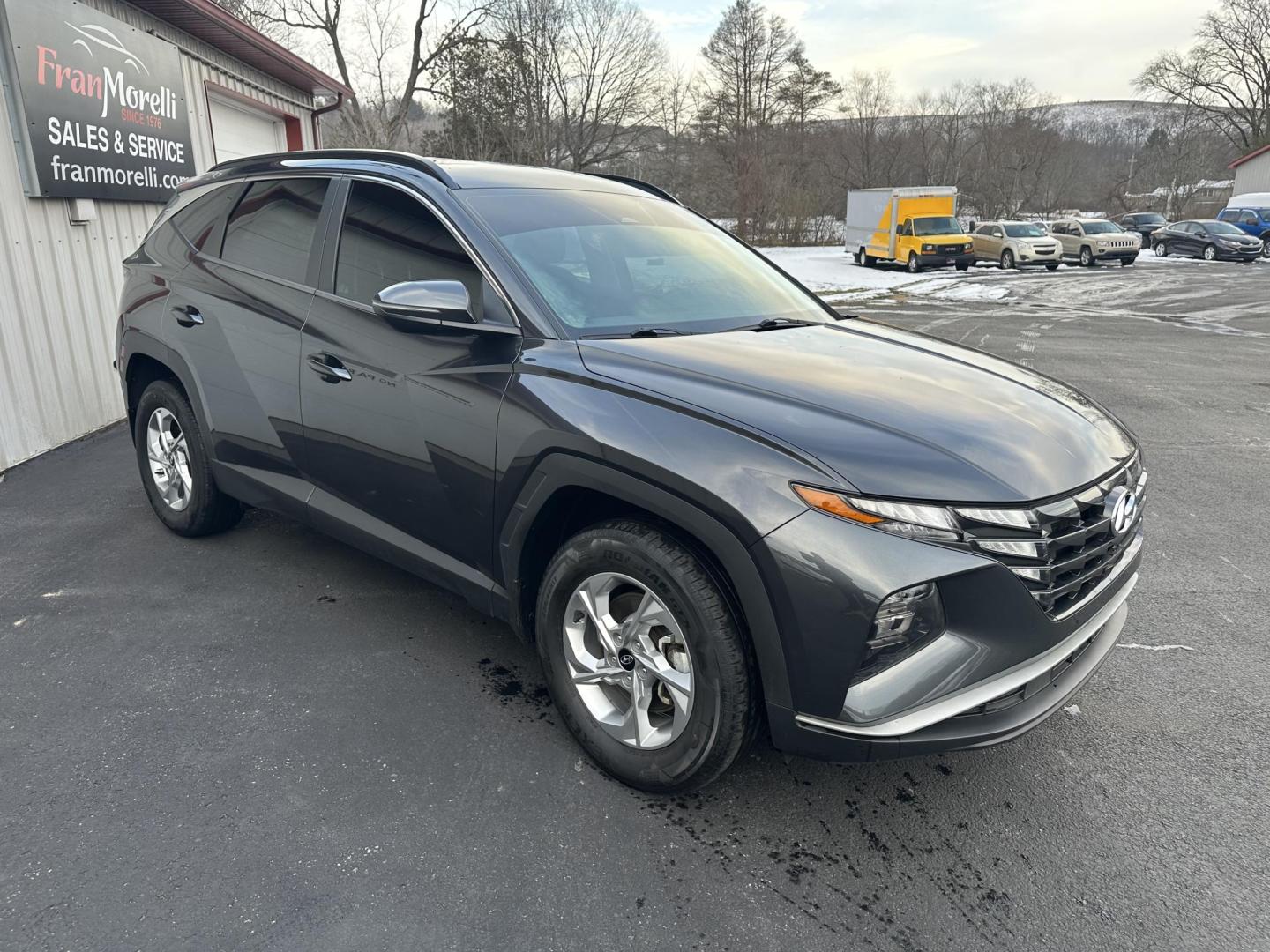 2022 Gray Hyundai Tucson SEL AWD (5NMJBCAE5NH) with an 2.5L L4 DOHC 16V engine, 8A transmission, located at 8464 Route 219, Brockway, PA, 15824, (814) 265-1330, 41.226871, -78.780518 - Sharp looking 2022 Hyundai Tucson SEL AWD well equipped and serviced up. This Hyundai suv has air condition, power windows and locks, power seat, heated front seats, cloth interior, big screen radio with back up camera and much more. Warranty, serviced, and well equipped. Hurry in this one wont last - Photo#19