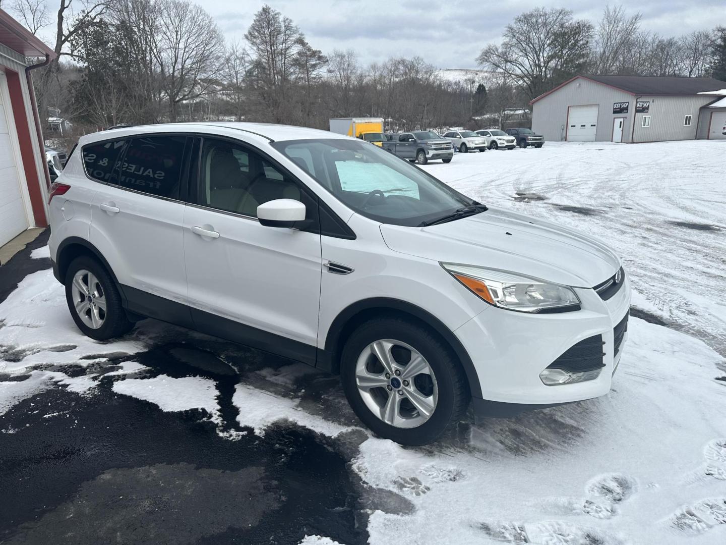 2014 White Ford Escape SE 4WD (1FMCU9GX8EU) with an 1.6L L4 DOHC 16V engine, 6-Speed Automatic transmission, located at 8464 Route 219, Brockway, PA, 15824, (814) 265-1330, 41.226871, -78.780518 - Very clean and well equipped 2014 Ford Escape 4wd with 4 cylinder engine, air condition, power windows and locks, power seat, factory alloy wheels, and ONLY 78900 miles. This Ford is serviced, with new inspection, and priced to sell at $9995. - Photo#17