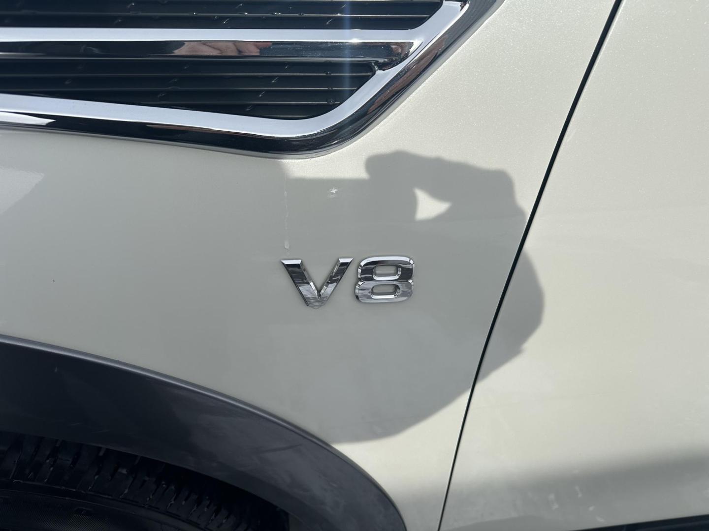 2018 White Nissan Armada SV AWD (JN8AY2NC1J9) with an 5.6L V8 DOHC 32V engine, 7A transmission, located at 8464 Route 219, Brockway, PA, 15824, (814) 265-1330, 41.226871, -78.780518 - Sharp, well taken care of 2018 Nissan Armada Platinum AWD with V8 engine, leather interior, power/heated seats, sunroof, navigation, 3rd row seating with 7-passenger with rear a/c, running boards and much much more. Very clean and priced to sell. Call Darren on this sweet Nissan. - Photo#2