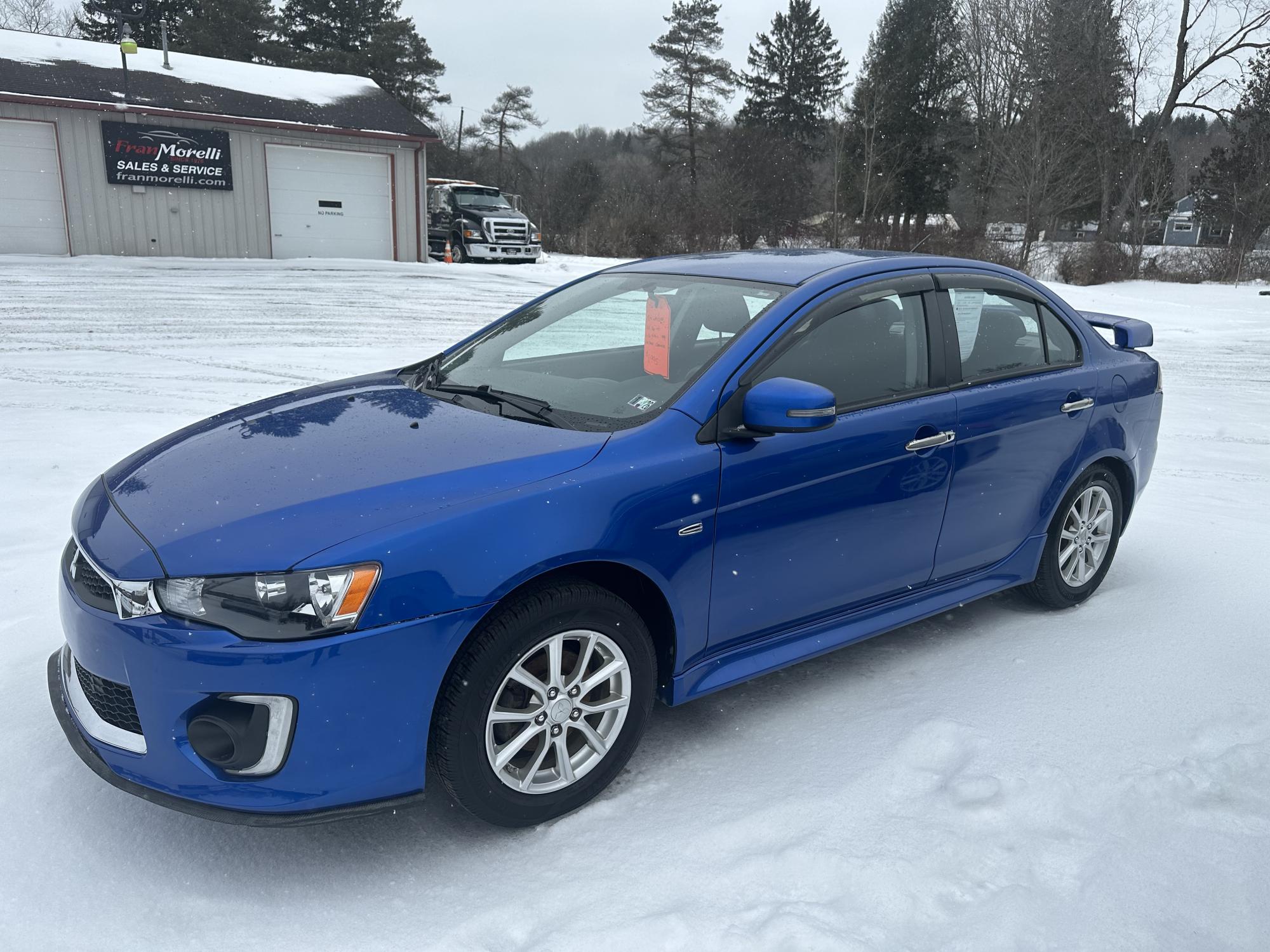 photo of 2016 Mitsubishi Lancer ES 5M