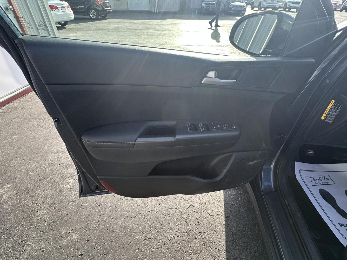2021 Blue Kia Sportage LX AWD (KNDPMCAC7M7) with an 2.4L V6 DOHC 24V engine, 6A transmission, located at 8464 Route 219, Brockway, PA, 15824, (814) 265-1330, 41.226871, -78.780518 - Good looking 2021 Kia Sportage LX All Wheel Drive with 4 cylinder engine, air condition, power windows and locks, power/heated seats, alloy wheels and ONLY 31000 miles. This Kia suv is serviced and Pa-inspected. - Photo#4
