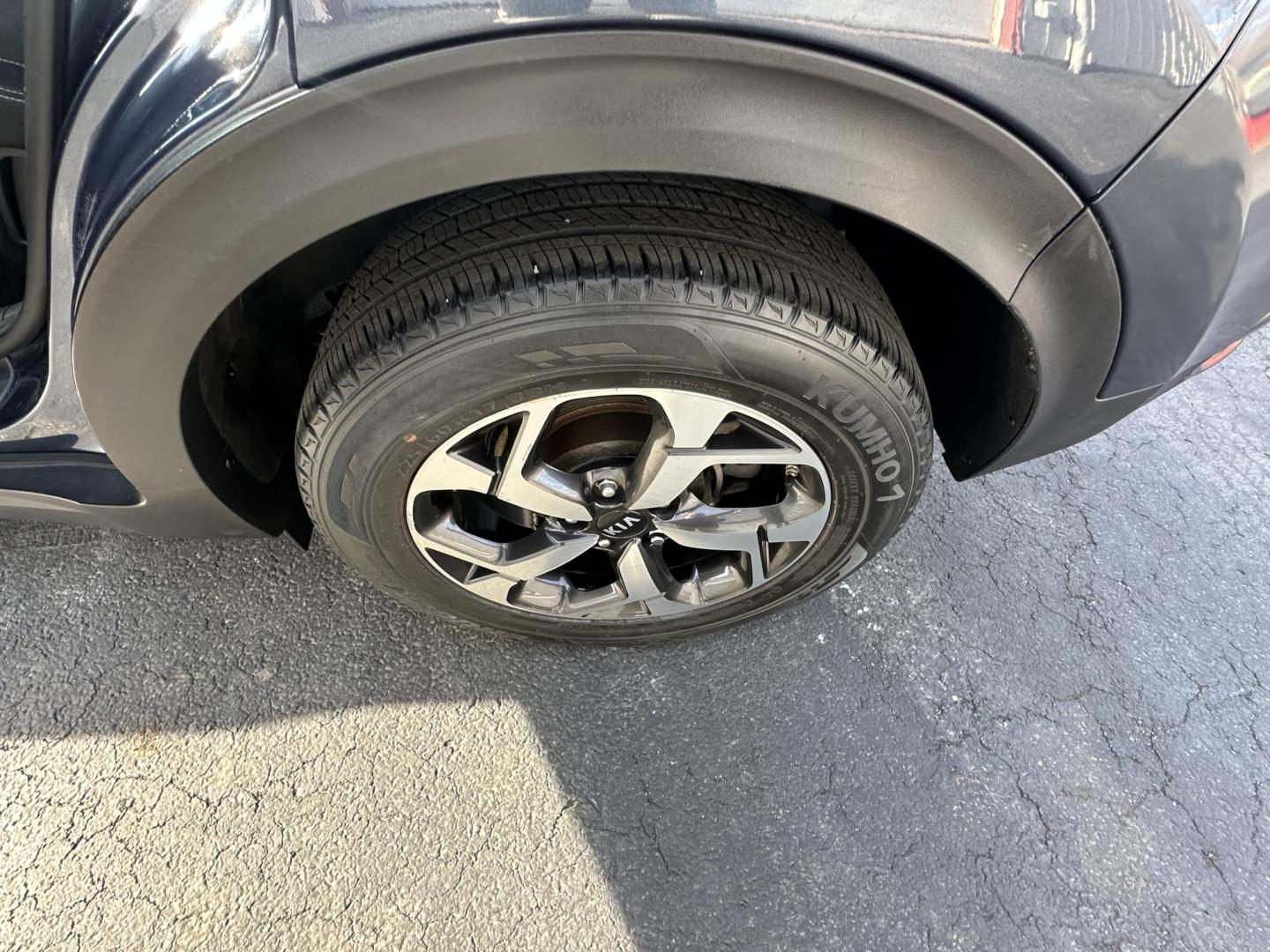 2021 Blue Kia Sportage LX AWD (KNDPMCAC7M7) with an 2.4L V6 DOHC 24V engine, 6A transmission, located at 8464 Route 219, Brockway, PA, 15824, (814) 265-1330, 41.226871, -78.780518 - Good looking 2021 Kia Sportage LX All Wheel Drive with 4 cylinder engine, air condition, power windows and locks, power/heated seats, alloy wheels and ONLY 31000 miles. This Kia suv is serviced and Pa-inspected. - Photo#9