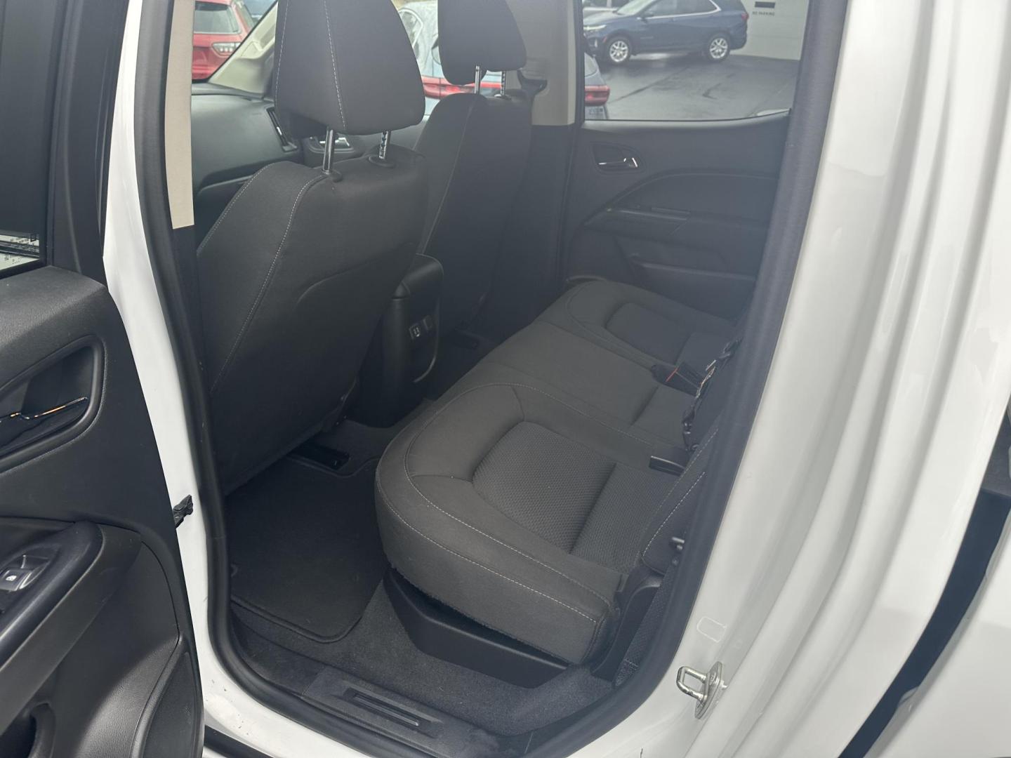 2020 White Chevrolet Colorado LT Crew Cab 4WD Long Box (1GCGTCEN4L1) with an 3.6L V6 DOHC 24V GAS engine, 6A transmission, located at 8464 Route 219, Brockway, PA, 15824, (814) 265-1330, 41.226871, -78.780518 - Sharp, Clean, Well taken care of 2020 Chevy Colorado Crew LT 4wd with V6, air condition, power windows and locks, factory power seat, alloy wheels, spray in bed liner, hitch and ONLY 50,000 miles. This Chevy truck is serviced and comes with a 12 month/12000 mile warranty. - Photo#6