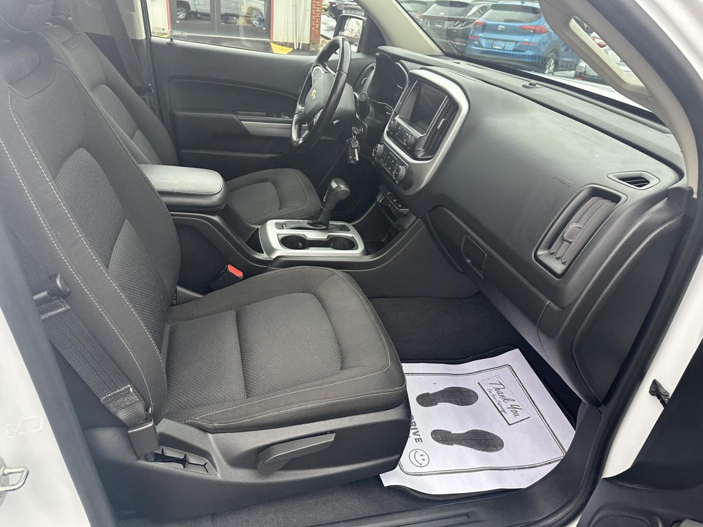 2020 White Chevrolet Colorado LT Crew Cab 4WD Long Box (1GCGTCEN4L1) with an 3.6L V6 DOHC 24V GAS engine, 6A transmission, located at 8464 Route 219, Brockway, PA, 15824, (814) 265-1330, 41.226871, -78.780518 - Sharp, Clean, Well taken care of 2020 Chevy Colorado Crew LT 4wd with V6, air condition, power windows and locks, factory power seat, alloy wheels, spray in bed liner, hitch and ONLY 50,000 miles. This Chevy truck is serviced and comes with a 12 month/12000 mile warranty. - Photo#14