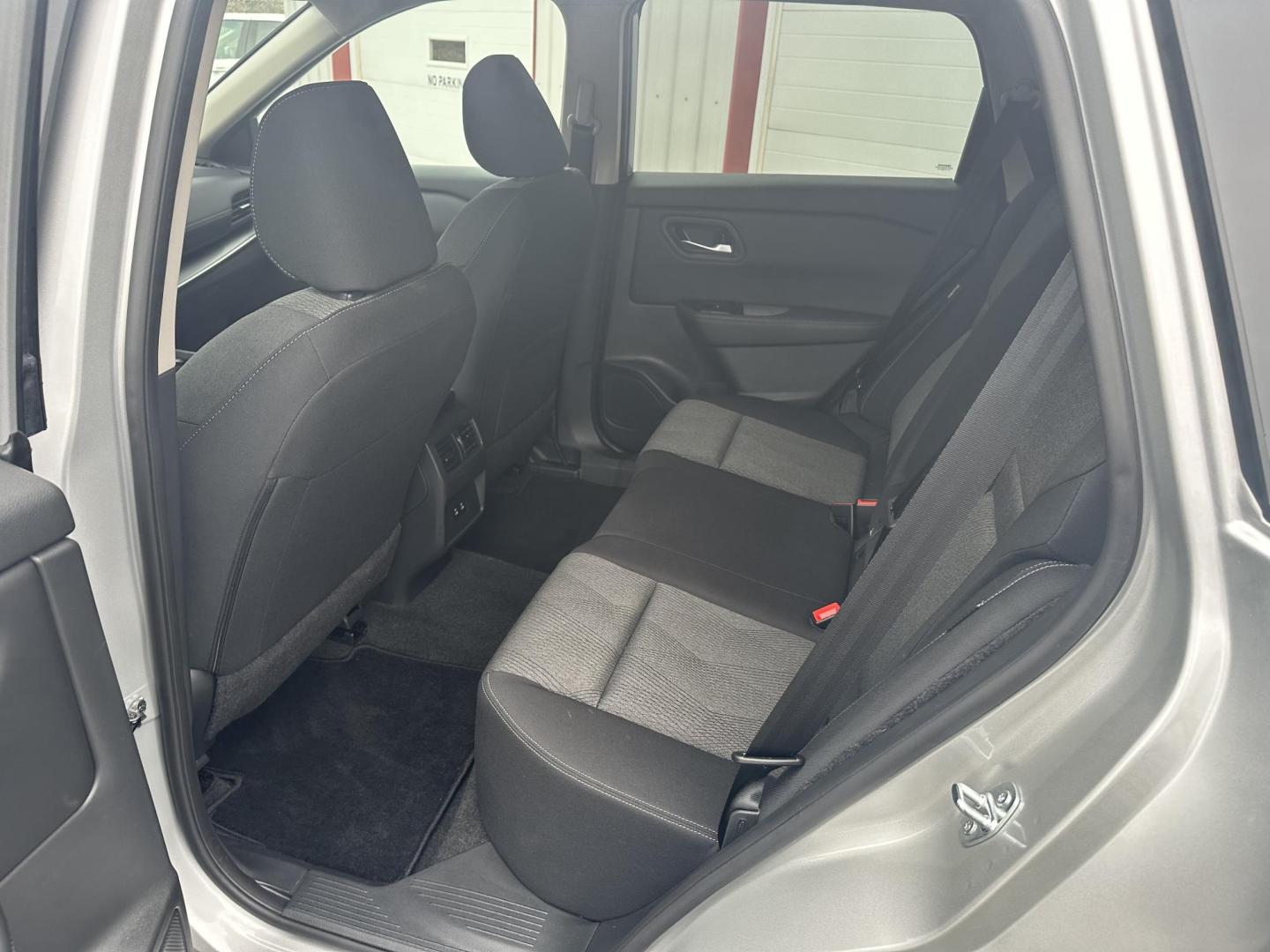2024 Gray Nissan Rogue SV AWD (5N1BT3BB9RC) with an 2.5L L4 DOHC 16V engine, CVT transmission, located at 8464 Route 219, Brockway, PA, 15824, (814) 265-1330, 41.226871, -78.780518 - Very clean and well taken care of 2024 Nissan Rogue SV AWD with air condition, power windows and locks, power seat, factory alloy wheels, and only 22500 miles. This Nissan is a 1-owner, serviced up with new tires, and comes with factory warranty! Great price on this pre owned Nissan, hurry in this o - Photo#8