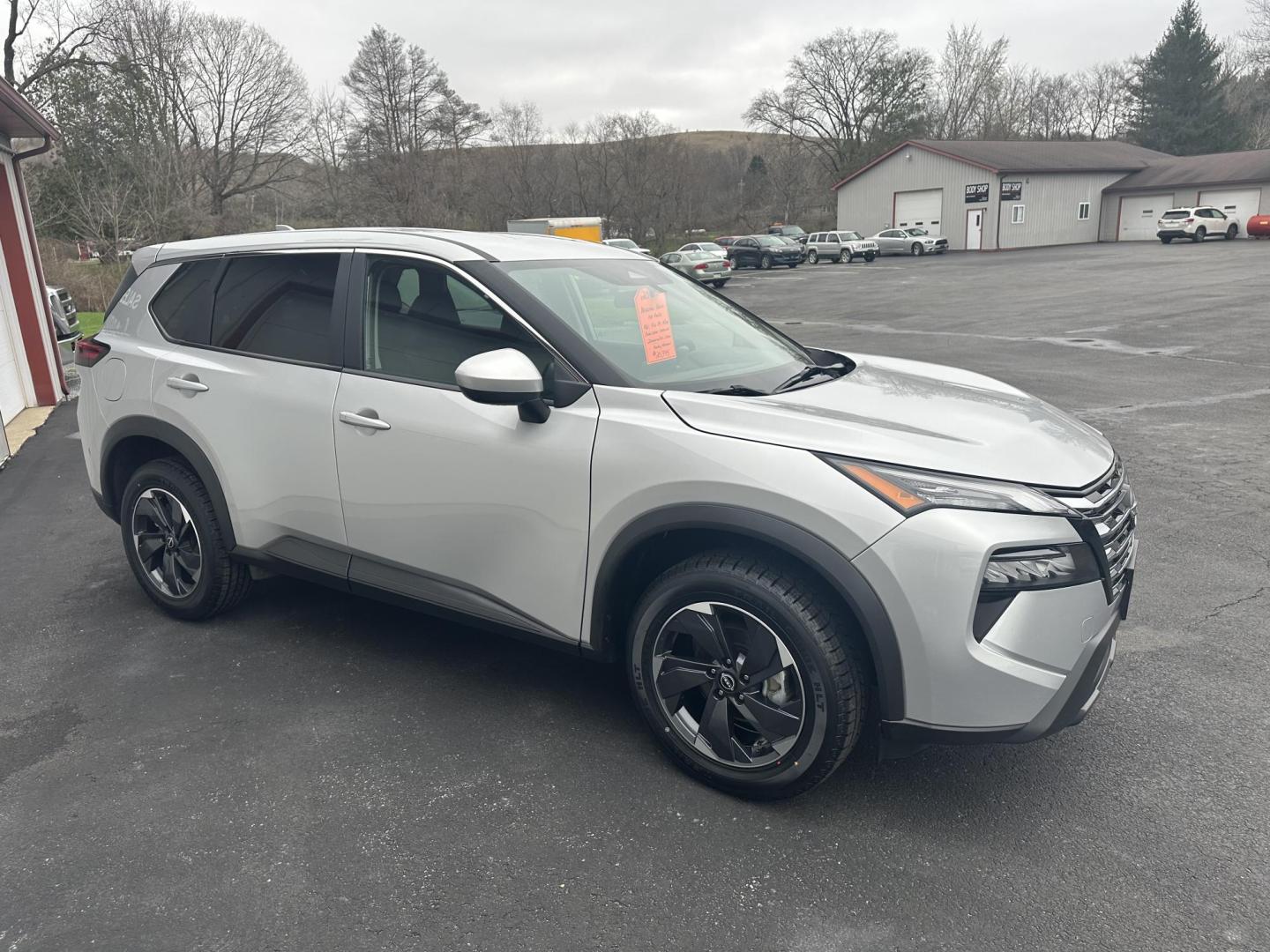 2024 Gray Nissan Rogue SV AWD (5N1BT3BB9RC) with an 2.5L L4 DOHC 16V engine, CVT transmission, located at 8464 Route 219, Brockway, PA, 15824, (814) 265-1330, 41.226871, -78.780518 - Very clean and well taken care of 2024 Nissan Rogue SV AWD with air condition, power windows and locks, power seat, factory alloy wheels, and only 22500 miles. This Nissan is a 1-owner, serviced up with new tires, and comes with factory warranty! Great price on this pre owned Nissan, hurry in this o - Photo#21