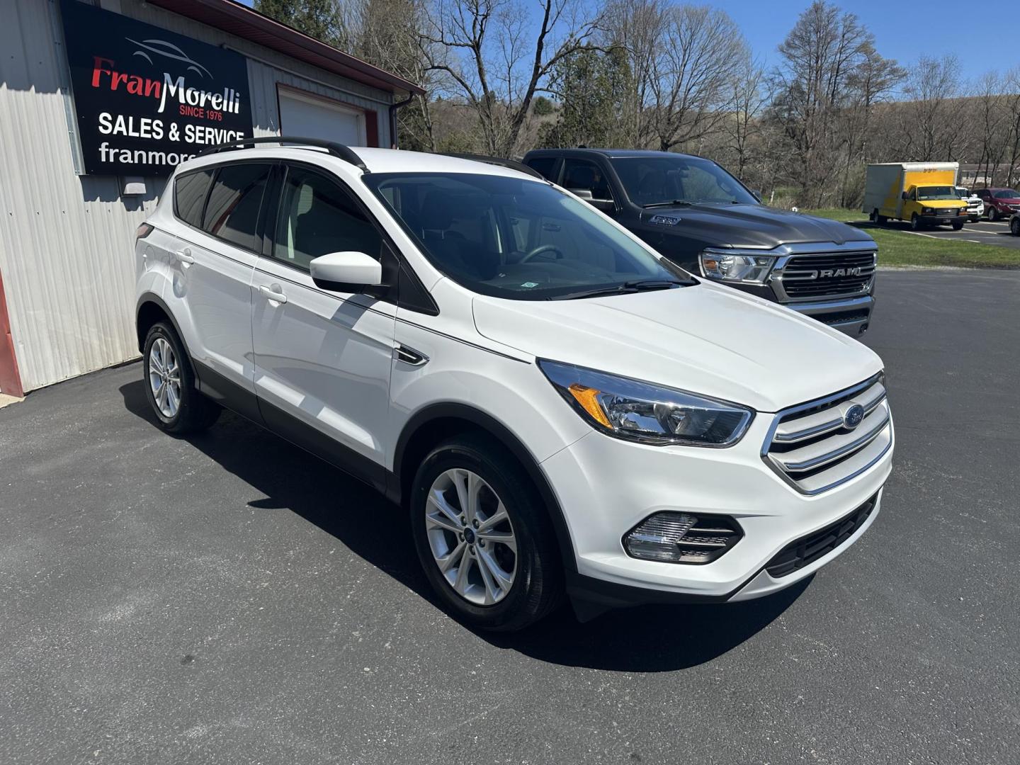 2018 White Ford Escape SE 4WD (1FMCU9GD8JU) with an 1.5L L4 DOHC 16V engine, 6A transmission, located at 8464 Route 219, Brockway, PA, 15824, (814) 265-1330, 41.226871, -78.780518 - ONLY 30,000 MILES ON THE PRE OWNED 2018 FORD ESCAPE SE 4WD with automatic transmission, air condition, power windows and locks, power/heated front seats, factory alloy wheels and much more. This Ford suv is serviced, Pa-inspected with new tires, and comes with a warranty. - Photo#20