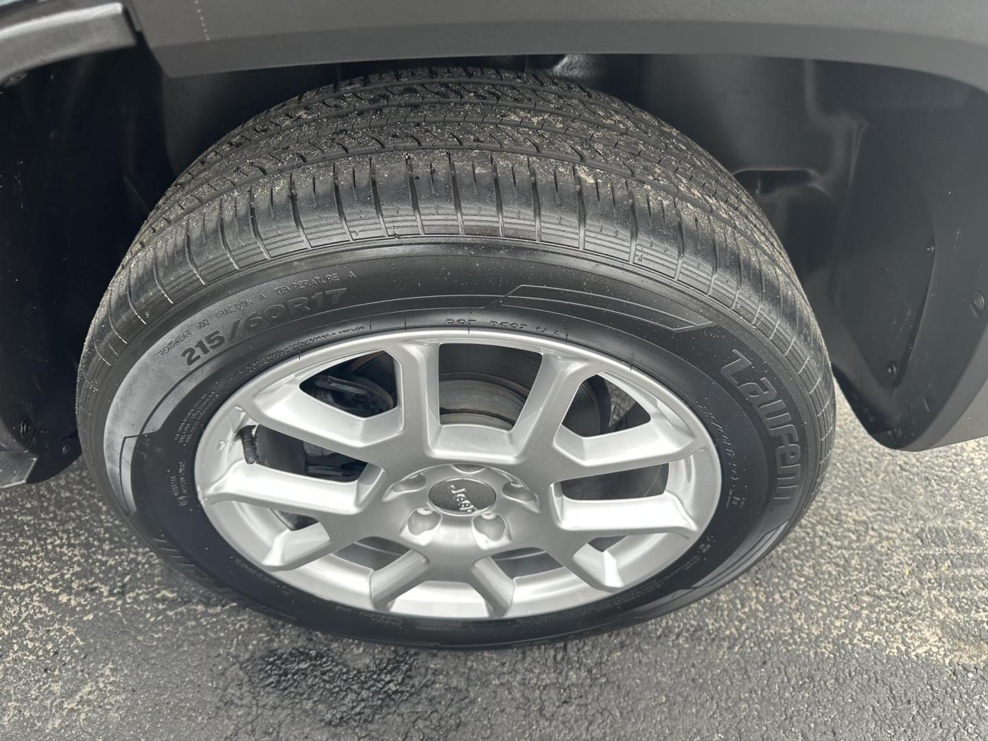 2020 Black Jeep Renegade Latitude 4WD (ZACNJBBB7LP) with an 2.4L L4 DOHC 16V engine, 9A transmission, located at 8464 Route 219, Brockway, PA, 15824, (814) 265-1330, 41.226871, -78.780518 - Photo#9