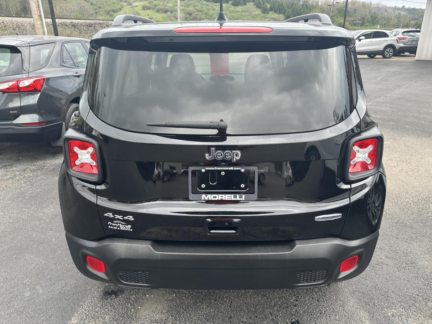 2020 Black Jeep Renegade Latitude 4WD (ZACNJBBB7LP) with an 2.4L L4 DOHC 16V engine, 9A transmission, located at 8464 Route 219, Brockway, PA, 15824, (814) 265-1330, 41.226871, -78.780518 - Photo#10
