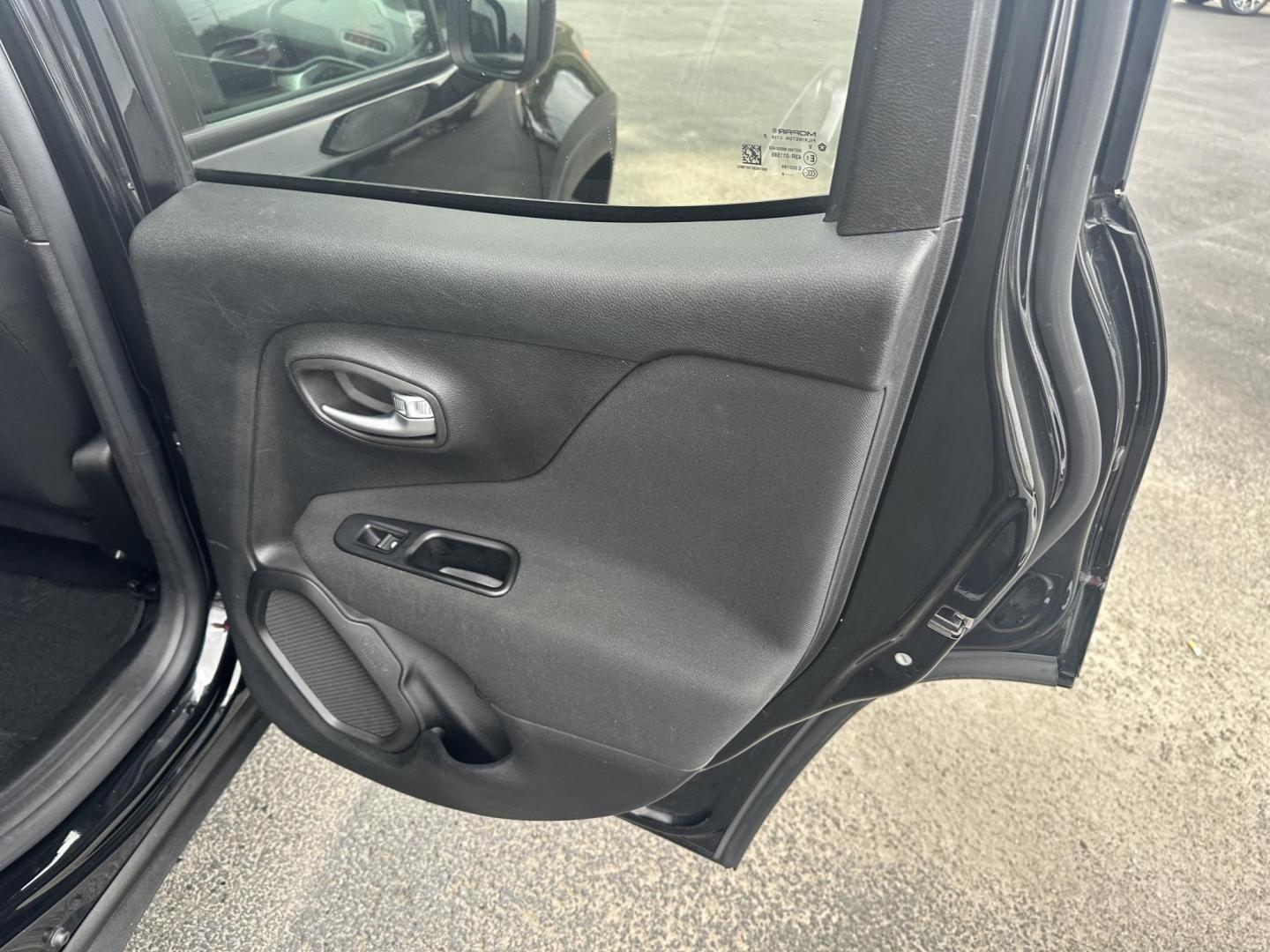 2020 Black Jeep Renegade Latitude 4WD (ZACNJBBB7LP) with an 2.4L L4 DOHC 16V engine, 9A transmission, located at 8464 Route 219, Brockway, PA, 15824, (814) 265-1330, 41.226871, -78.780518 - Photo#15
