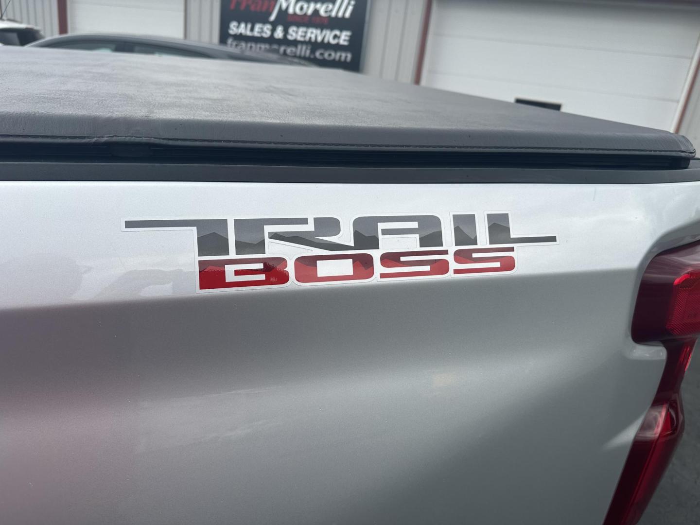 2019 Silver Chevrolet Silverado 1500 Custom Trail Boss Double Cab 4WD (1GCRYCEF4KZ) with an 5.3L V8 OHV 16V engine, 6A transmission, located at 8464 Route 219, Brockway, PA, 15824, (814) 265-1330, 41.226871, -78.780518 - Photo#11