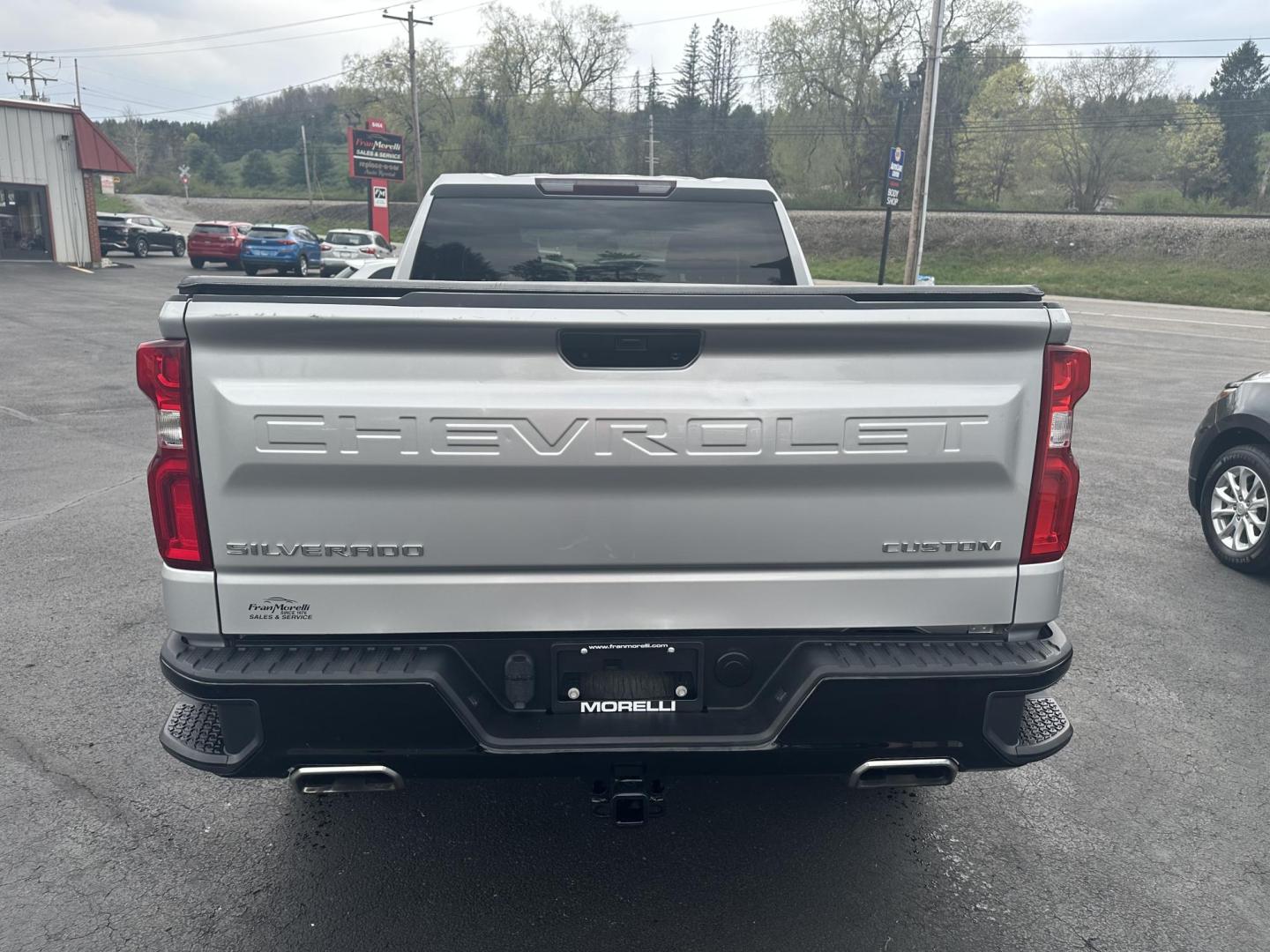 2019 Silver Chevrolet Silverado 1500 Custom Trail Boss Double Cab 4WD (1GCRYCEF4KZ) with an 5.3L V8 OHV 16V engine, 6A transmission, located at 8464 Route 219, Brockway, PA, 15824, (814) 265-1330, 41.226871, -78.780518 - Photo#12