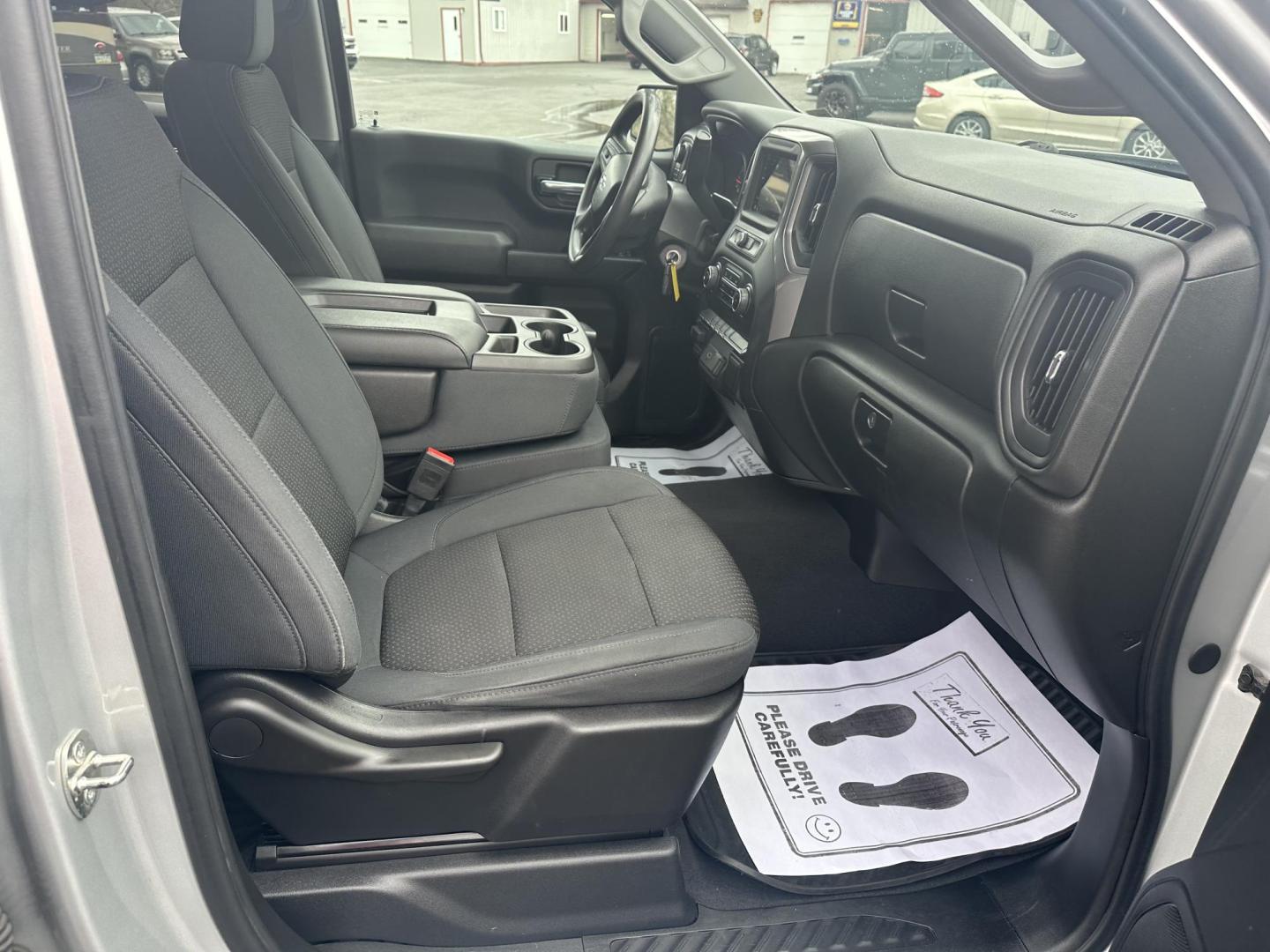 2019 Silver Chevrolet Silverado 1500 Custom Trail Boss Double Cab 4WD (1GCRYCEF4KZ) with an 5.3L V8 OHV 16V engine, 6A transmission, located at 8464 Route 219, Brockway, PA, 15824, (814) 265-1330, 41.226871, -78.780518 - Photo#16