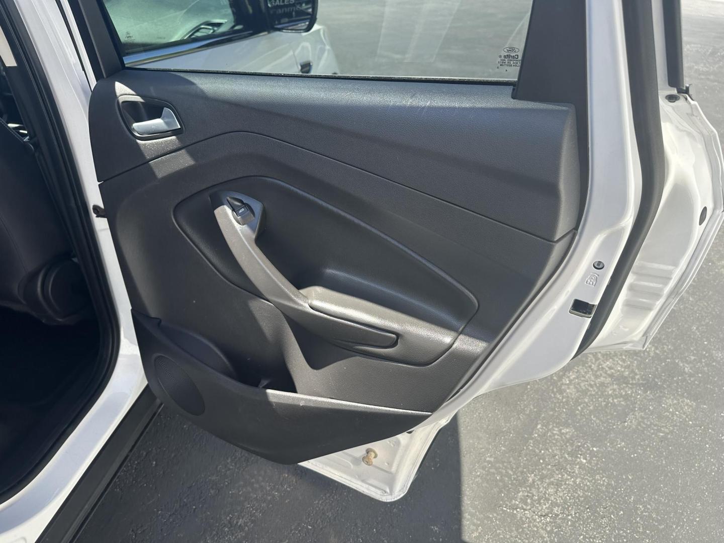 2017 White Ford Escape SE 4WD (1FMCU9GD3HU) with an 1.5L L4 DOHC 16V engine, 6A transmission, located at 8464 Route 219, Brockway, PA, 15824, (814) 265-1330, 41.226871, -78.780518 - MUST SEE NEW ARRIVAL...2017 FORD ESCAPE SE 4WD WITH ONLY 30,000 MILES...4 cylinder engine, air condition, power windows and locks, power seat, factory alloy wheels and much more. Serviced, Pa-inspected and new tires..Hurry in this one won't last long. - Photo#15