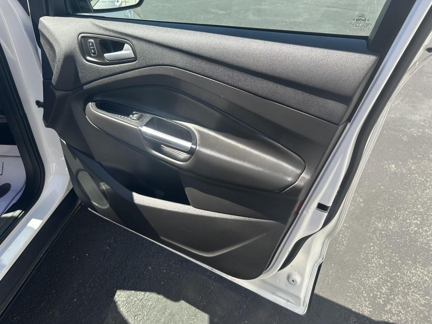 2017 White Ford Escape SE 4WD (1FMCU9GD3HU) with an 1.5L L4 DOHC 16V engine, 6A transmission, located at 8464 Route 219, Brockway, PA, 15824, (814) 265-1330, 41.226871, -78.780518 - MUST SEE NEW ARRIVAL...2017 FORD ESCAPE SE 4WD WITH ONLY 30,000 MILES...4 cylinder engine, air condition, power windows and locks, power seat, factory alloy wheels and much more. Serviced, Pa-inspected and new tires..Hurry in this one won't last long. - Photo#17