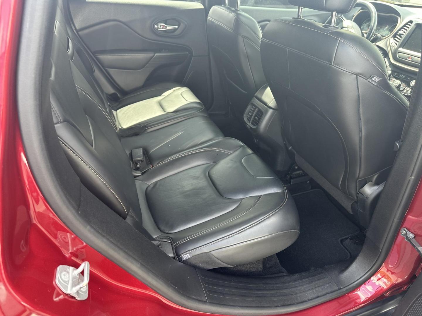 2016 Red /BLACK Jeep Cherokee Limited 4WD (1C4PJMDS6GW) with an 3.2L V6 DOHC 24V engine, 9-Speed Automatic transmission, located at 8464 Route 219, Brockway, PA, 15824, (814) 265-1330, 41.226871, -78.780518 - New arrival and one nice 2016 Jeep Cherokee Limited 4wd well equipped and serviced up. Leather interior with power/heated front seats, pano roof, navigation, chrome alloy wheels, and much more. This Jeep suv has only 68000 miles. - Photo#17