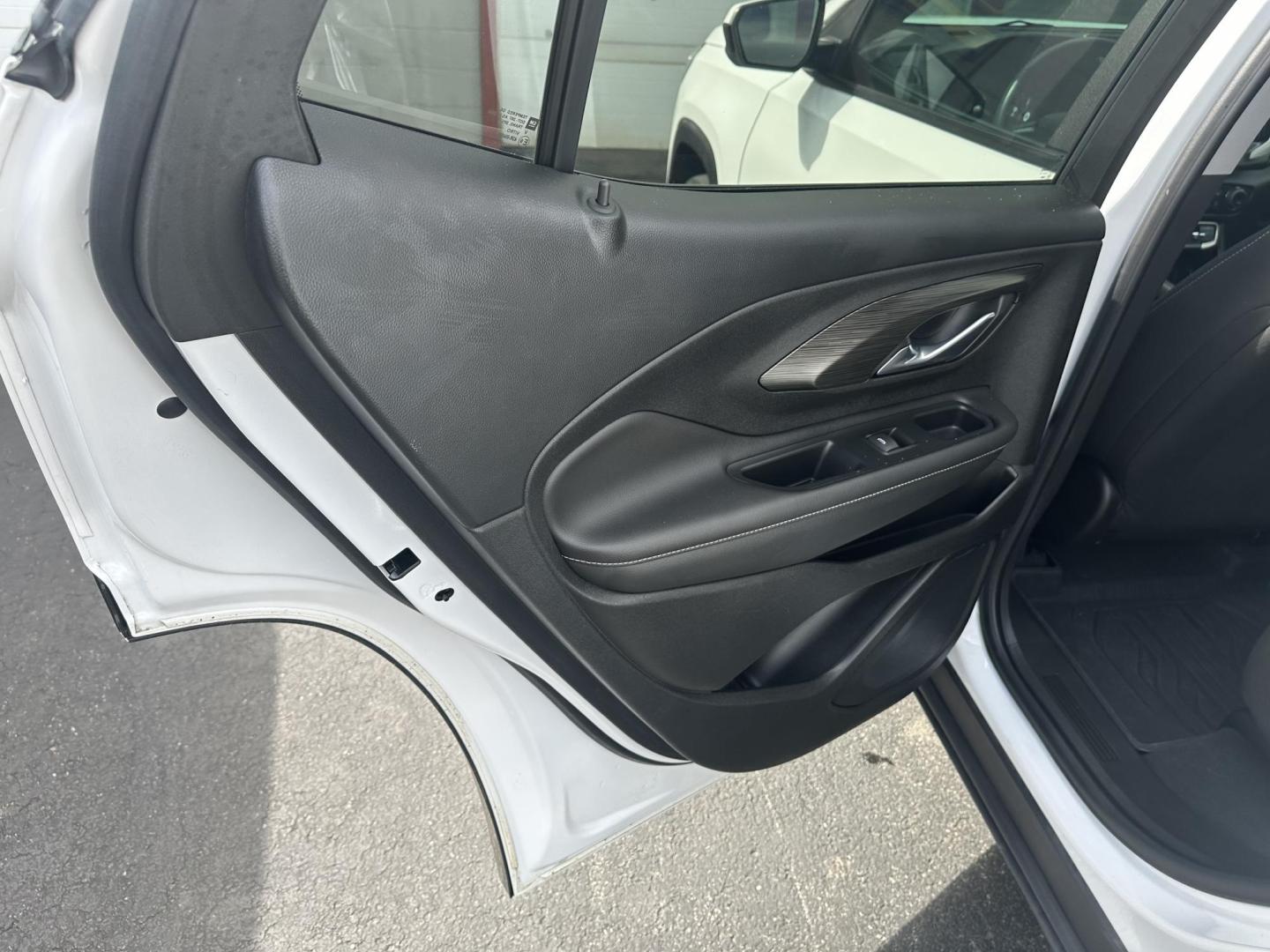 2022 White GMC Terrain SLE AWD (3GKALTEV9NL) with an 1.4L L4 DOHC 16V TURBO engine, 6A transmission, located at 8464 Route 219, Brockway, PA, 15824, (814) 265-1330, 41.226871, -78.780518 - Photo#7