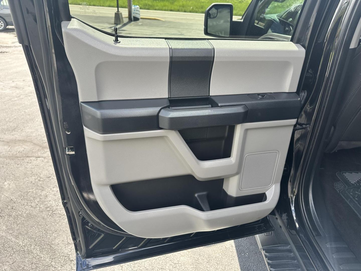 2020 Black Ford F-150 King-Ranch SuperCrew 5.5-ft. 4WD (1FTEW1E56LF) with an 5.0L V8 OHV 32V engine, 6A transmission, located at 8464 Route 219, Brockway, PA, 15824, (814) 265-1330, 41.226871, -78.780518 - Very clean and well taken care of 2020 Ford F150 Crew Cab with a V8 engine, air condition, power windows and locks, factory alloy wheels, hitch and much more. This truck is serviced and ready to sell!! - Photo#9