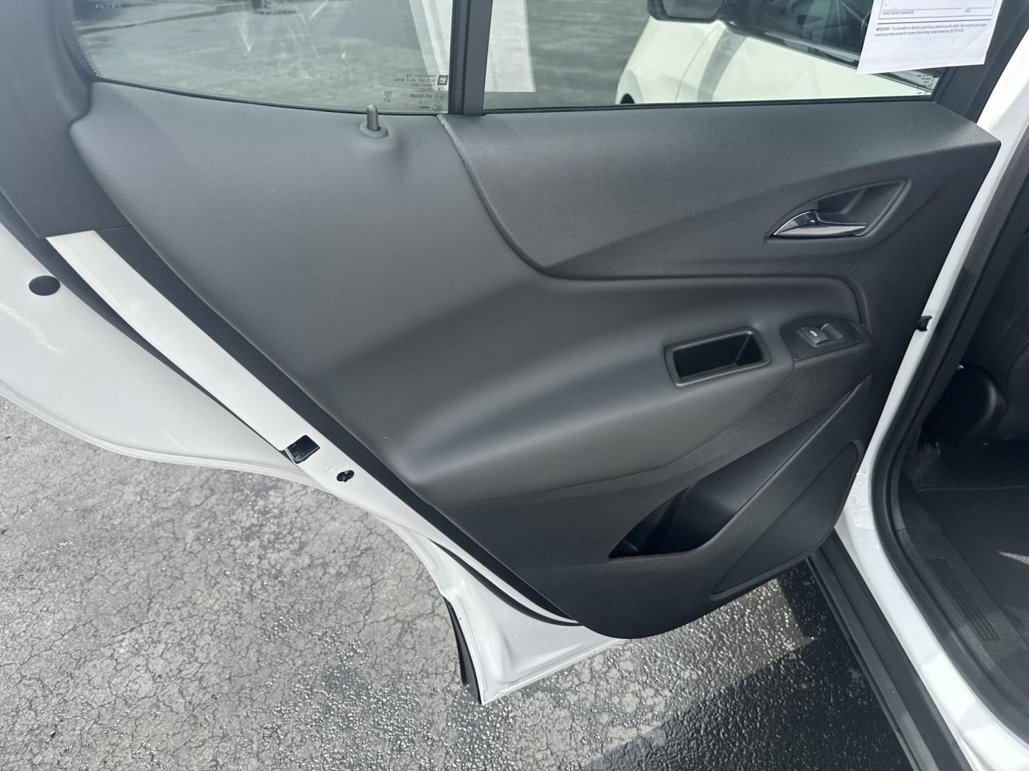 2022 White Chevrolet Equinox LT AWD (3GNAXUEV9NL) with an 1.5L L4 DOHC 16V TURBO engine, 6A transmission, located at 8464 Route 219, Brockway, PA, 15824, (814) 265-1330, 41.226871, -78.780518 - This Chevy Equinox LT AWD is well equipped, 1-owner, and in excellent shape. Power/heated front seats, heated steering wheel, power rear hatch, factory alloy wheels, and ONLY 20500 miles. This Chevy suv is serviced, Inspected, and comes with some remaining factory warranty. Priced well under retail - Photo#8